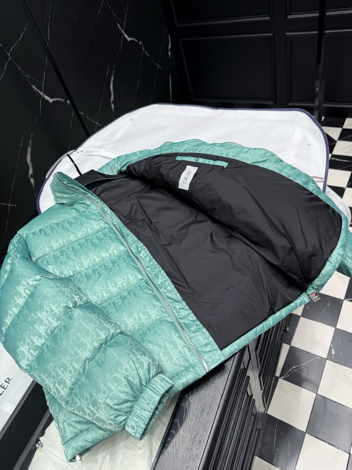 Doudoune CD oblique vert facture 10/10