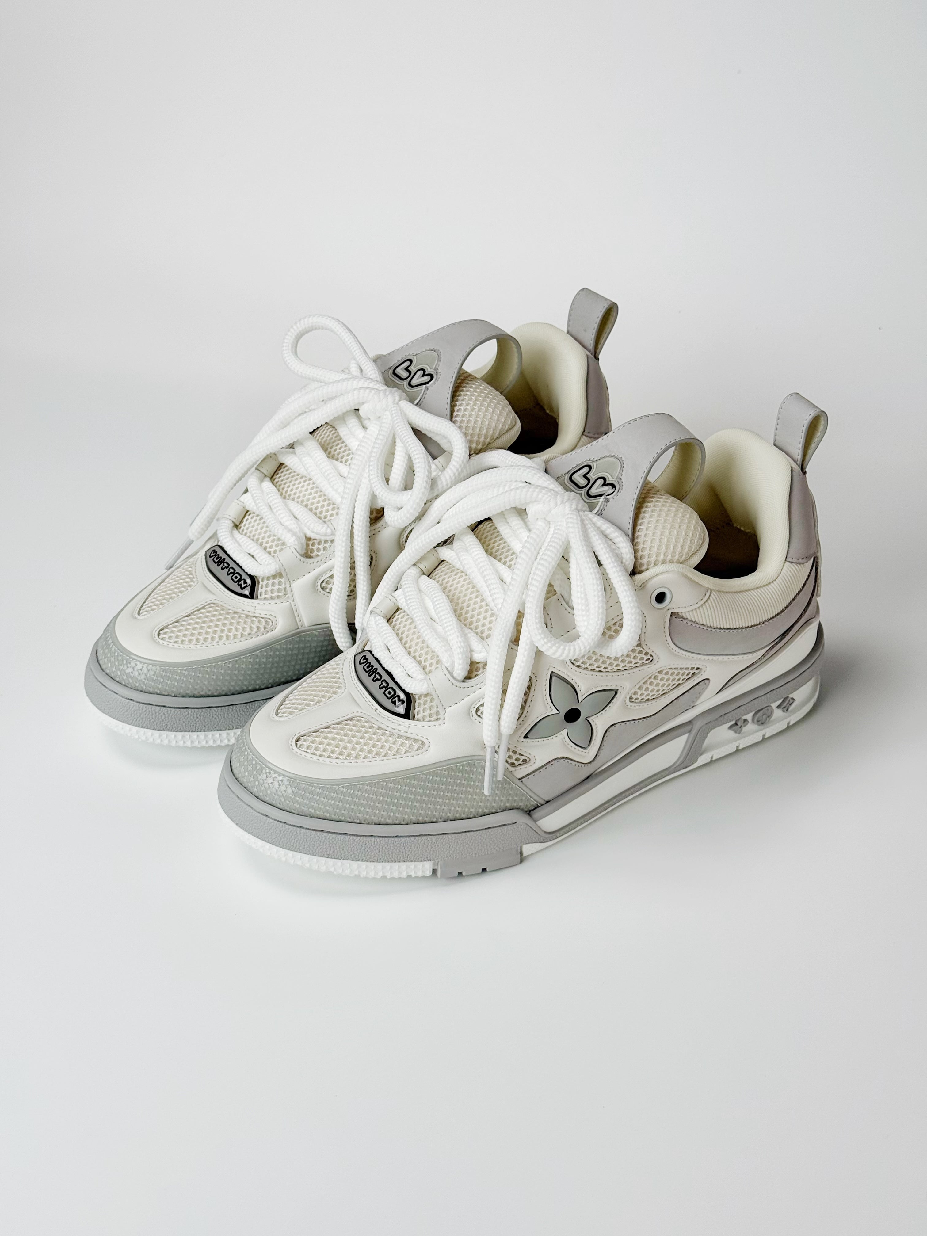 Sneakers Lv Skate Grey V3S 10/10 facture