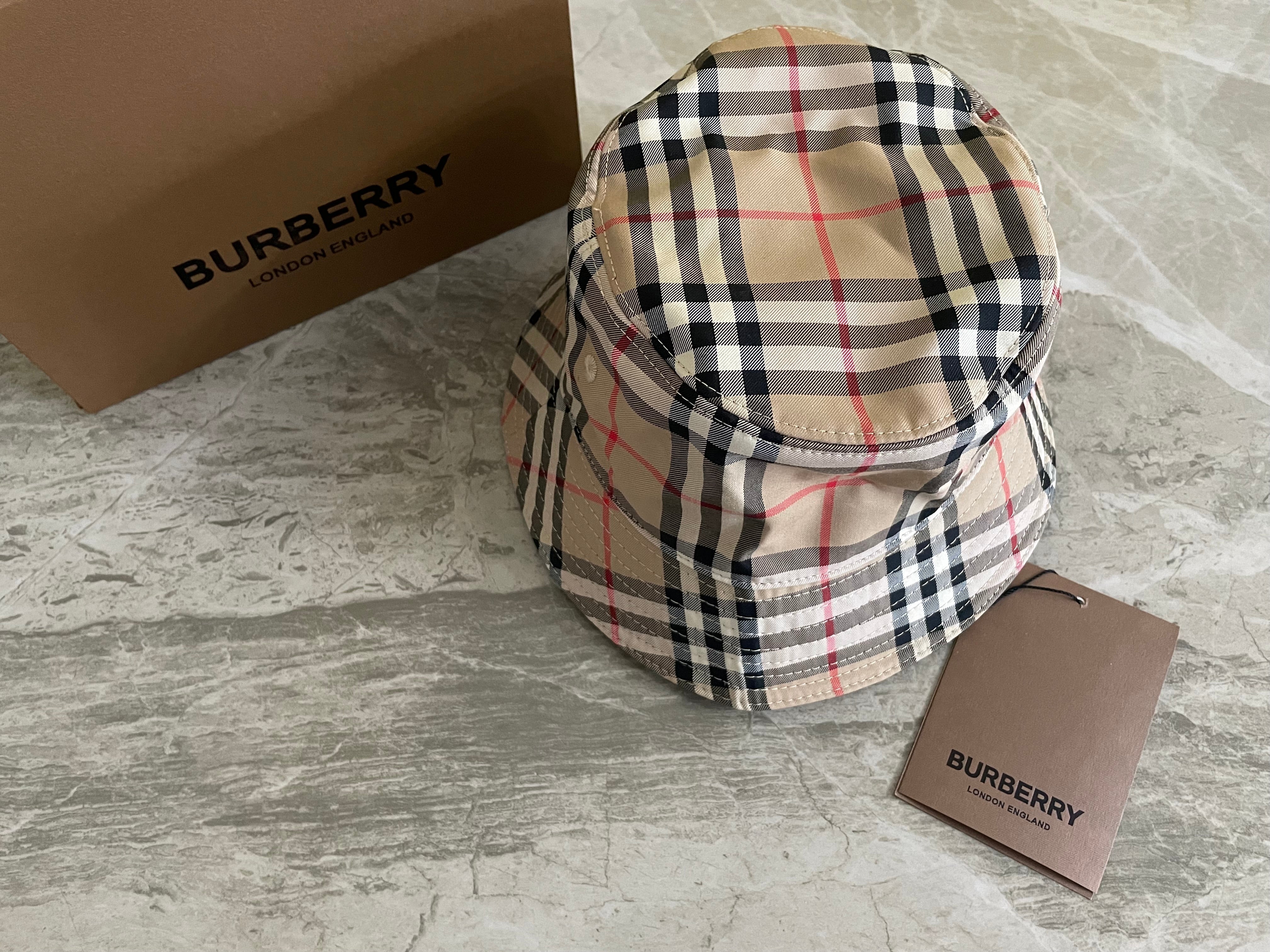 Bob Bbr Brown with receipt