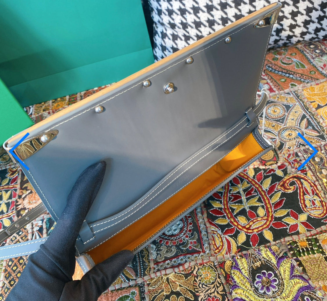 Monte Carlo mini gray invoice case