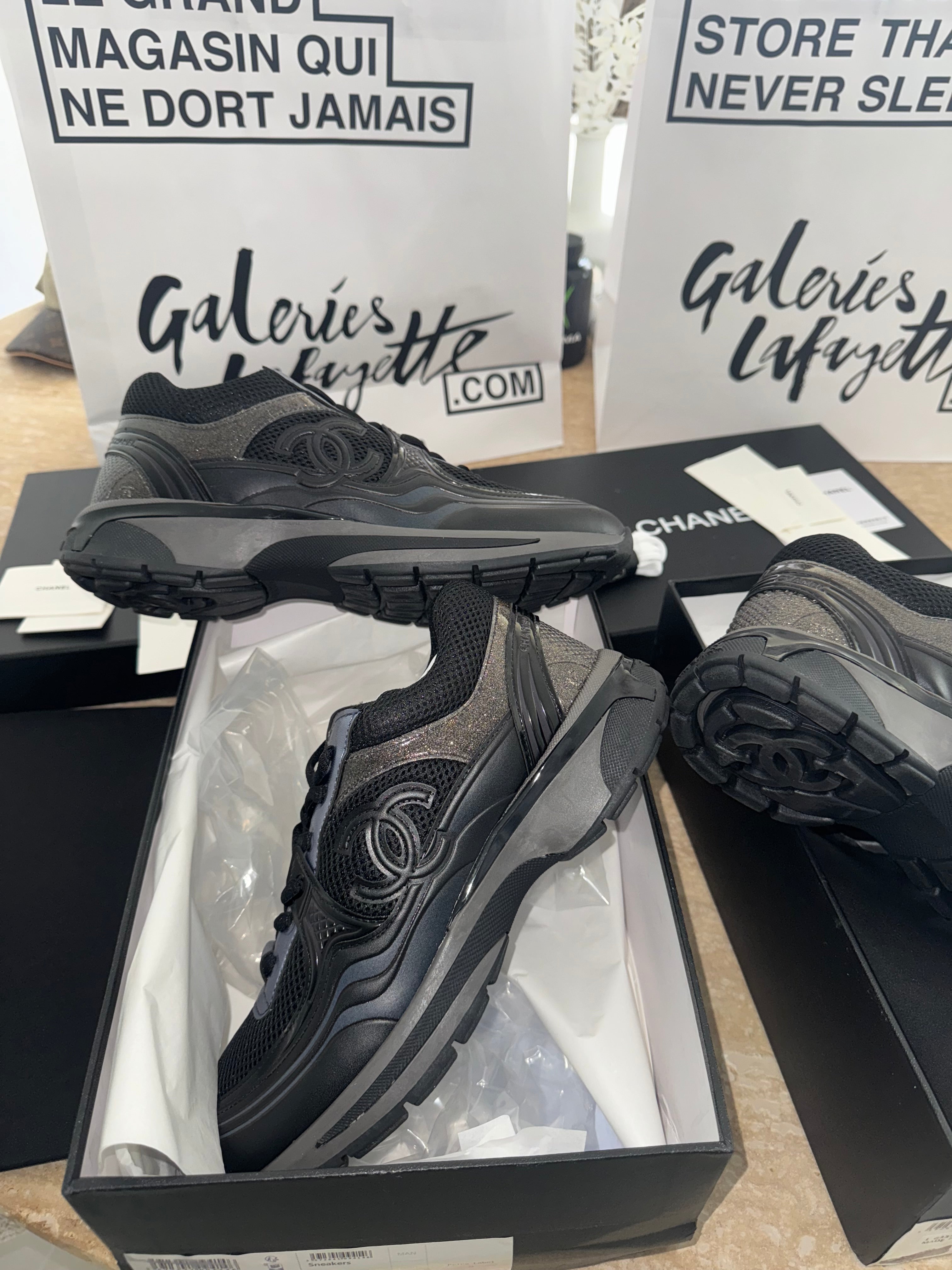 Sneakers chn ( EXCLU ) packaging complet facture 10/10