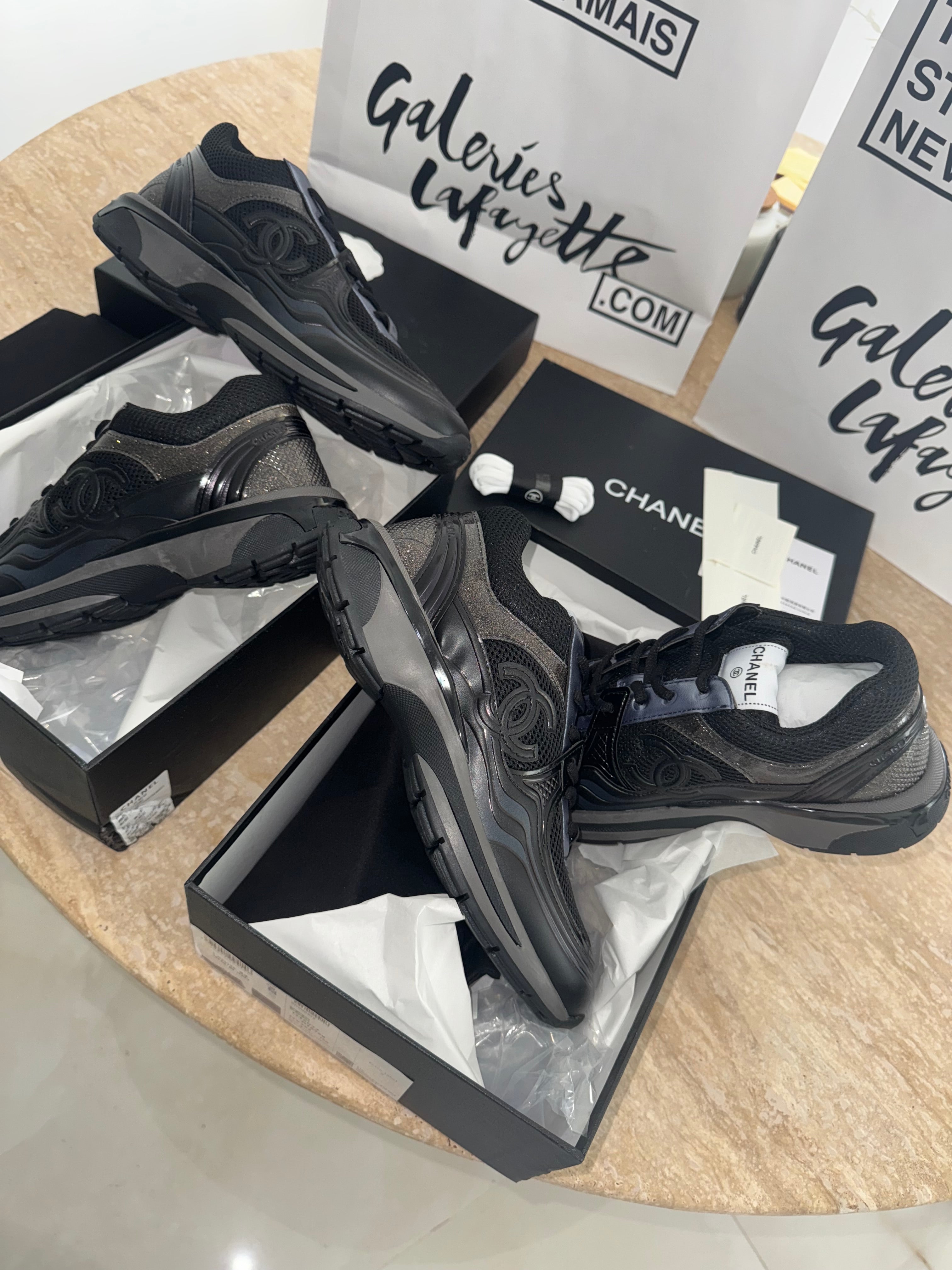 Sneakers chn ( EXCLU ) packaging complet facture 10/10