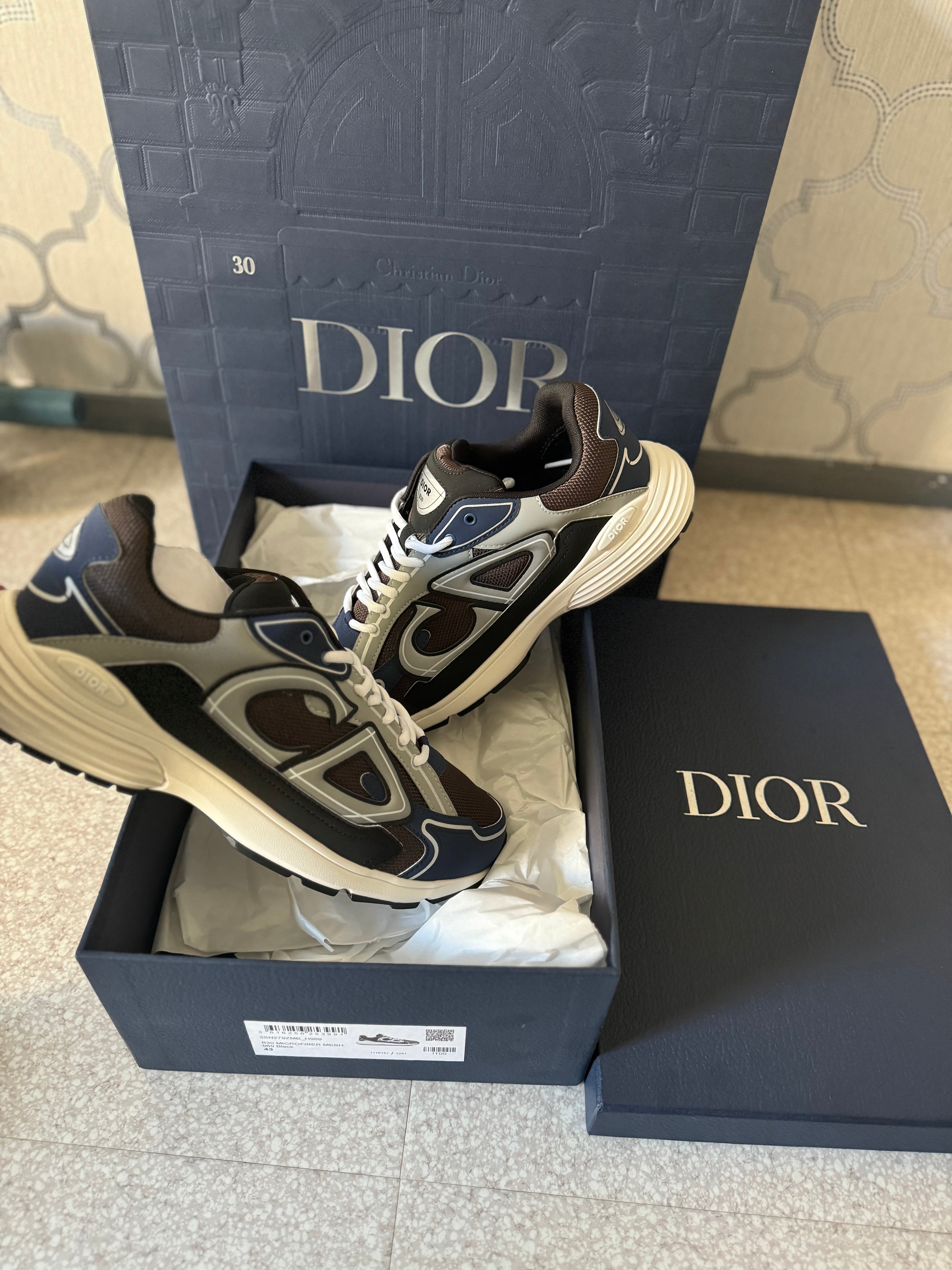 SNEAKERS B30 V2 VERSION BIEN LISSE WHITE BLUE WHITE RÉFLECTIVE RÉACTION CORRECTES FACTURE PACKAGING COMPLET