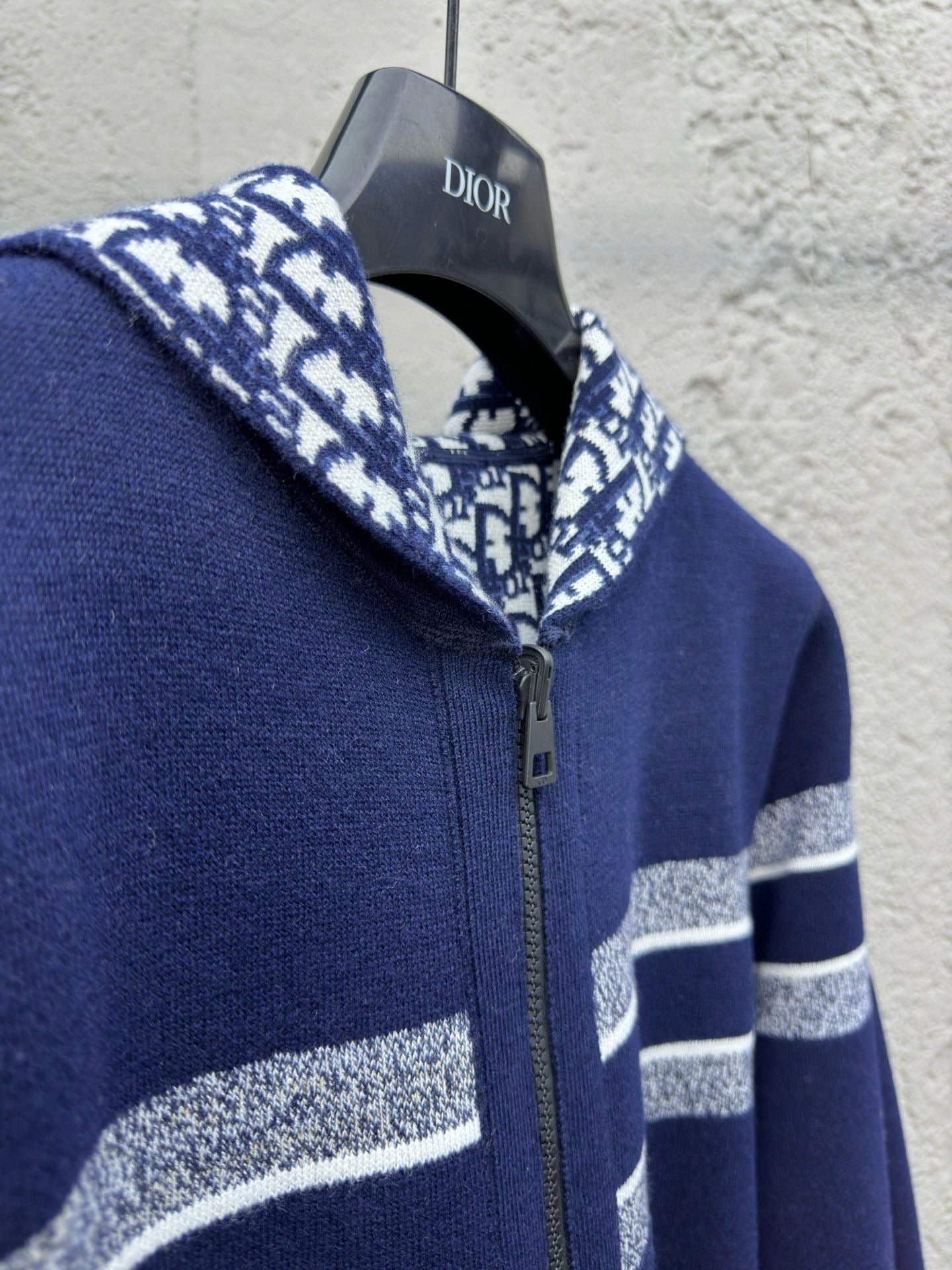 Cardigan réversible zippé à capuche