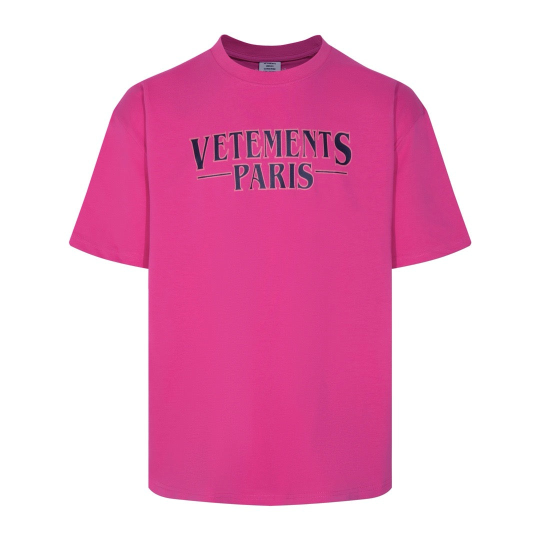 Rosafarbenes T-Shirt mit vtmnts-Logoaufdruck