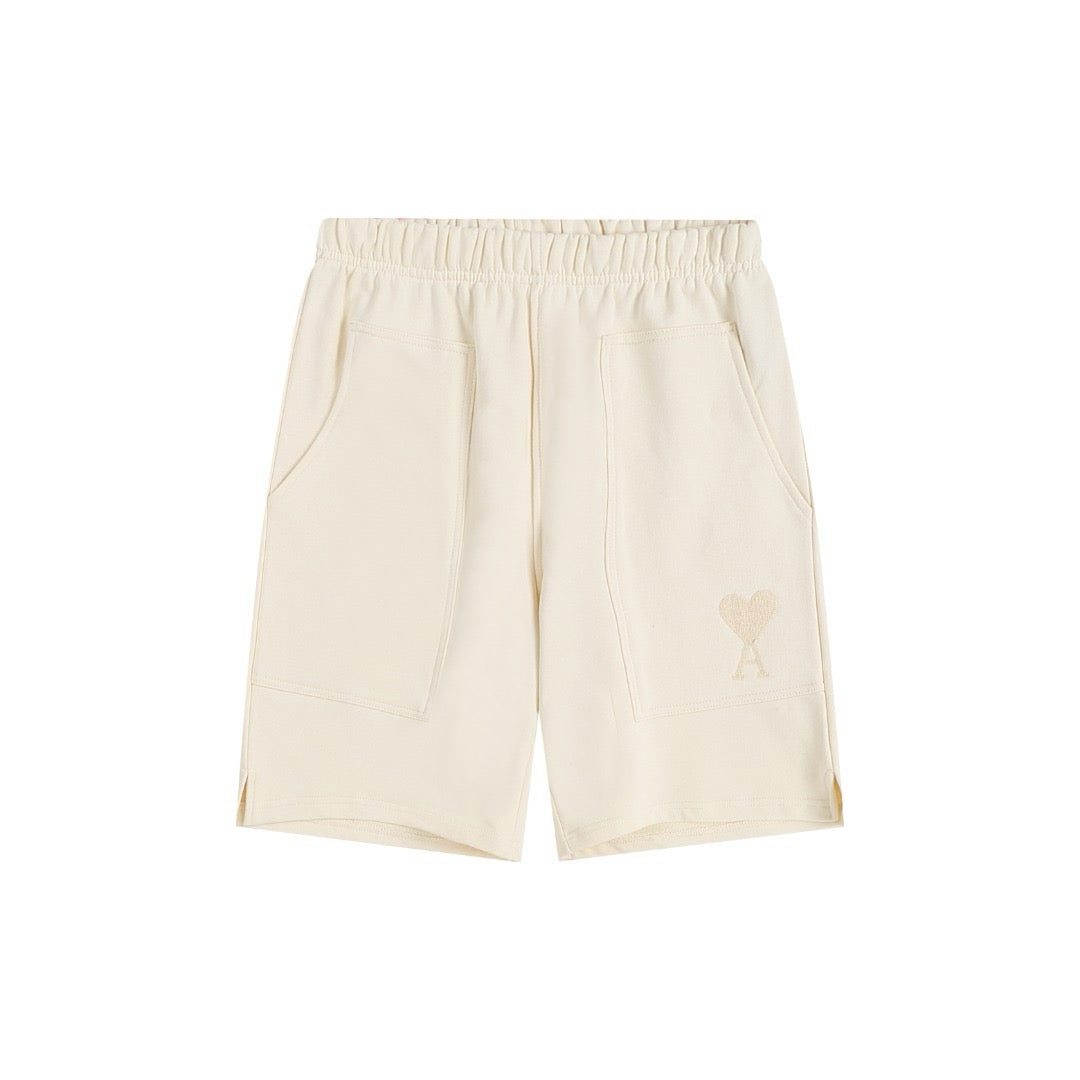 Short beige à petit logo ami de cœur beige