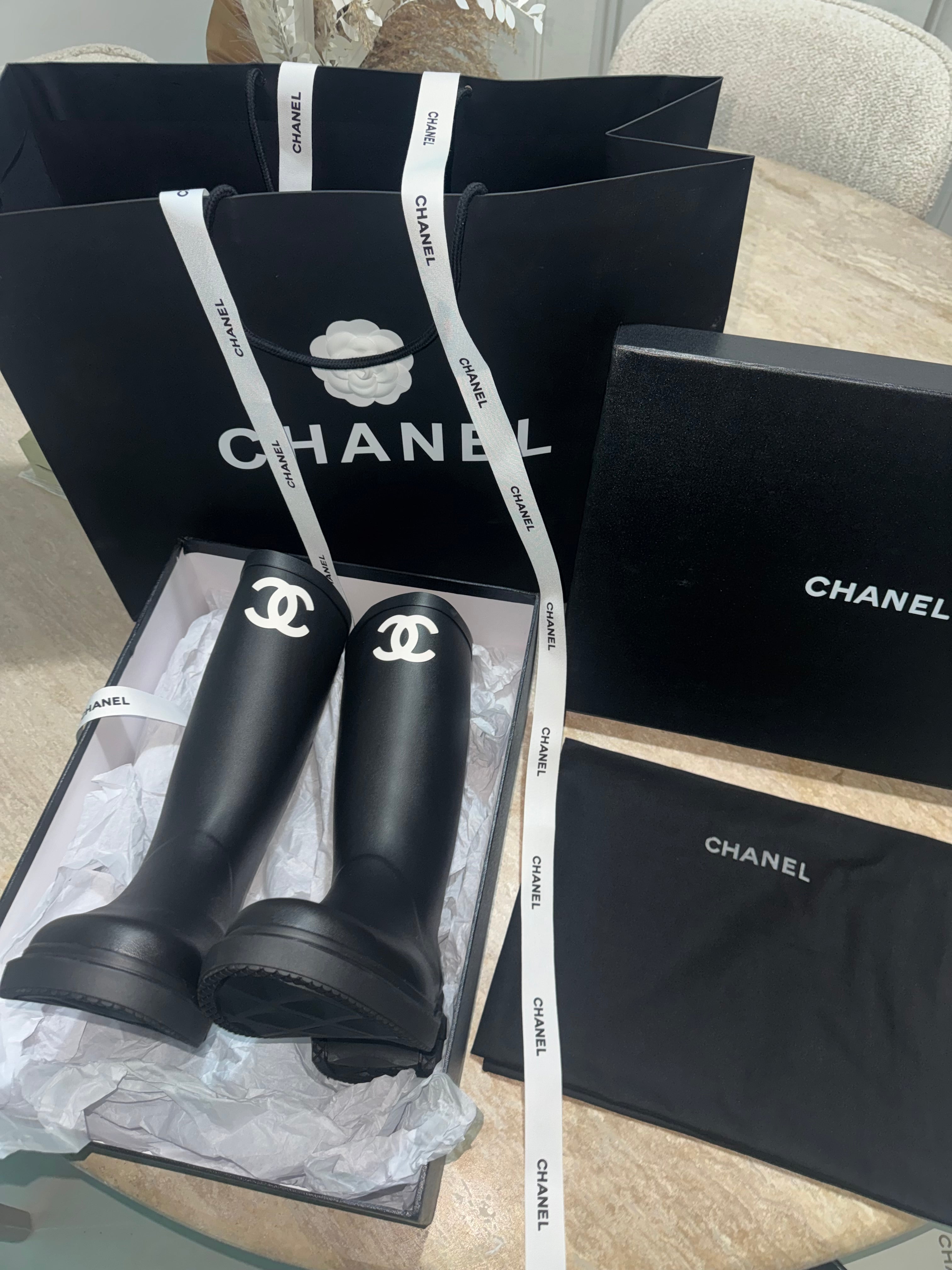 Bottes Chnl noir FEMME 10/10 ⚡️📦🚚