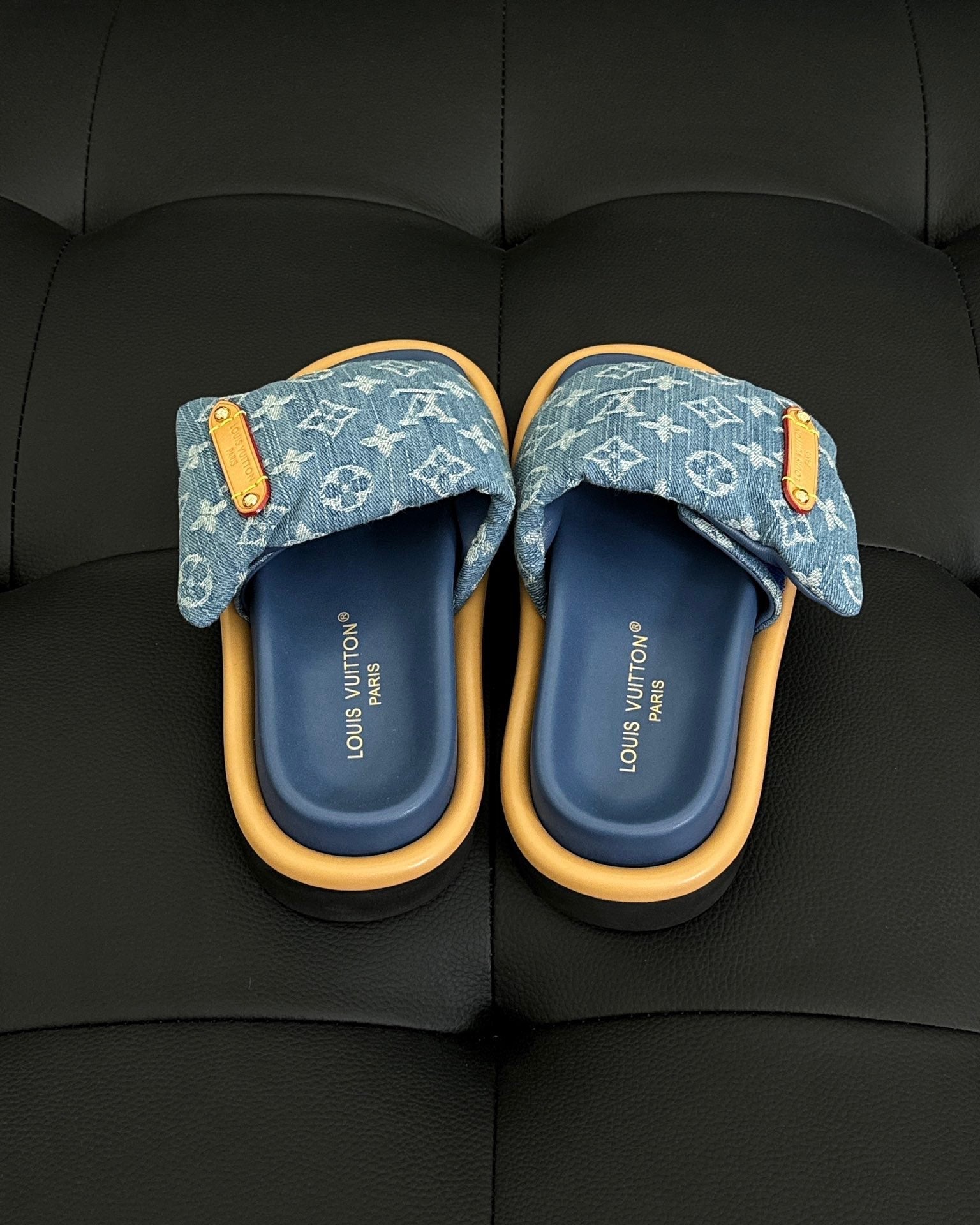 Flat mule conforming pillow blue jean