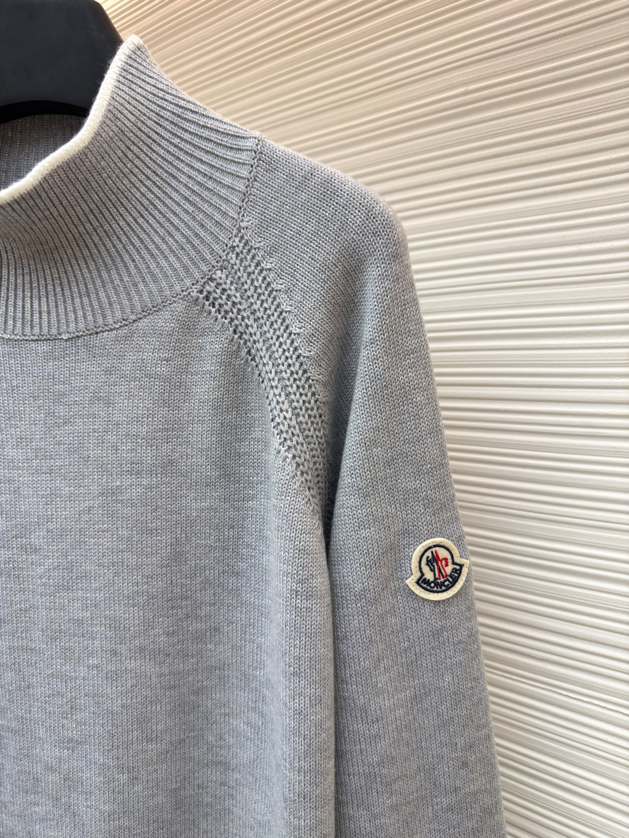 PULL MONCLR GRIS HOMME 10/10