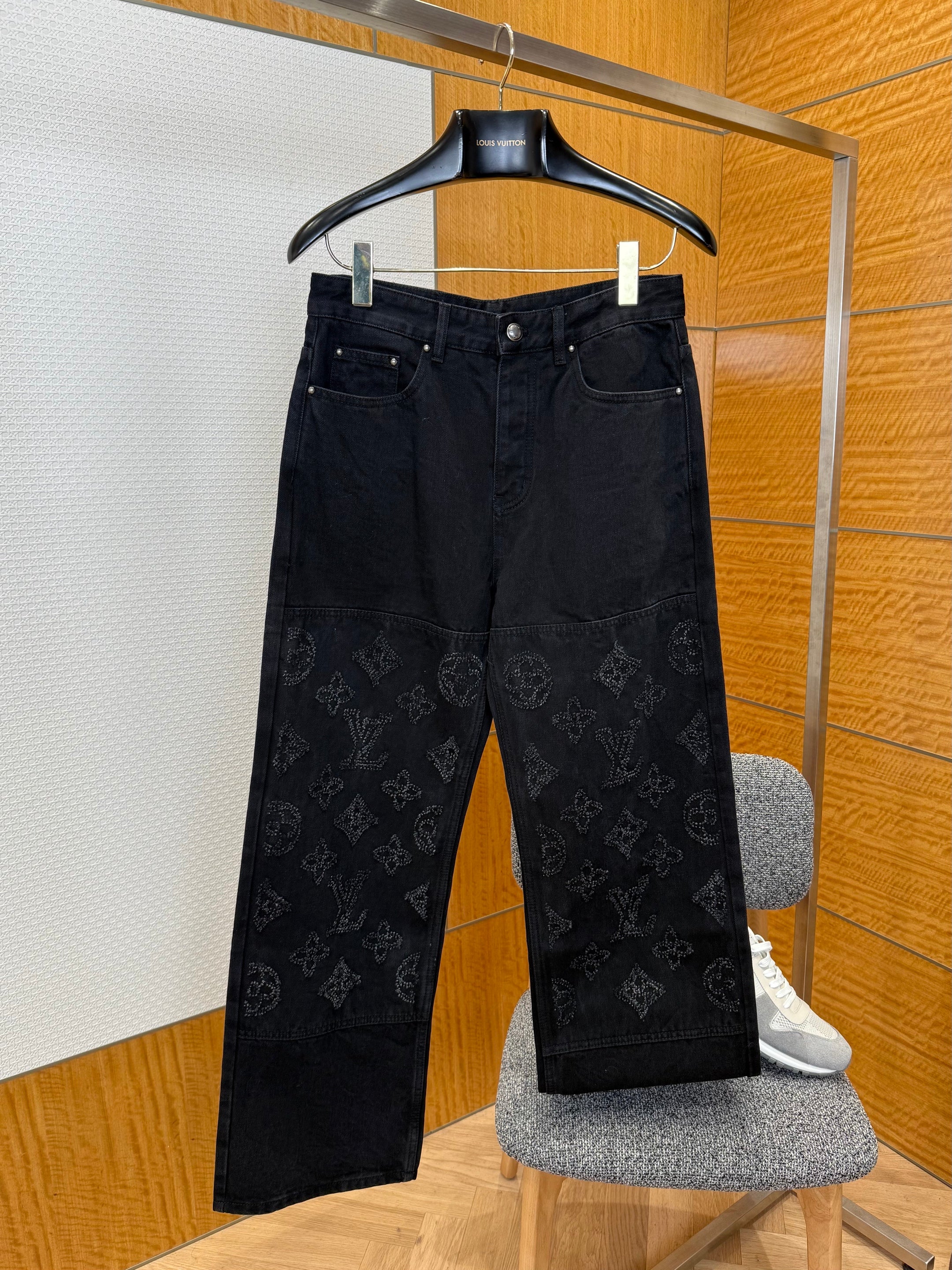 Jean Lv truck denim
