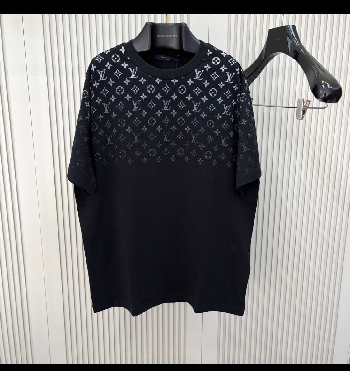 Lv t shirt