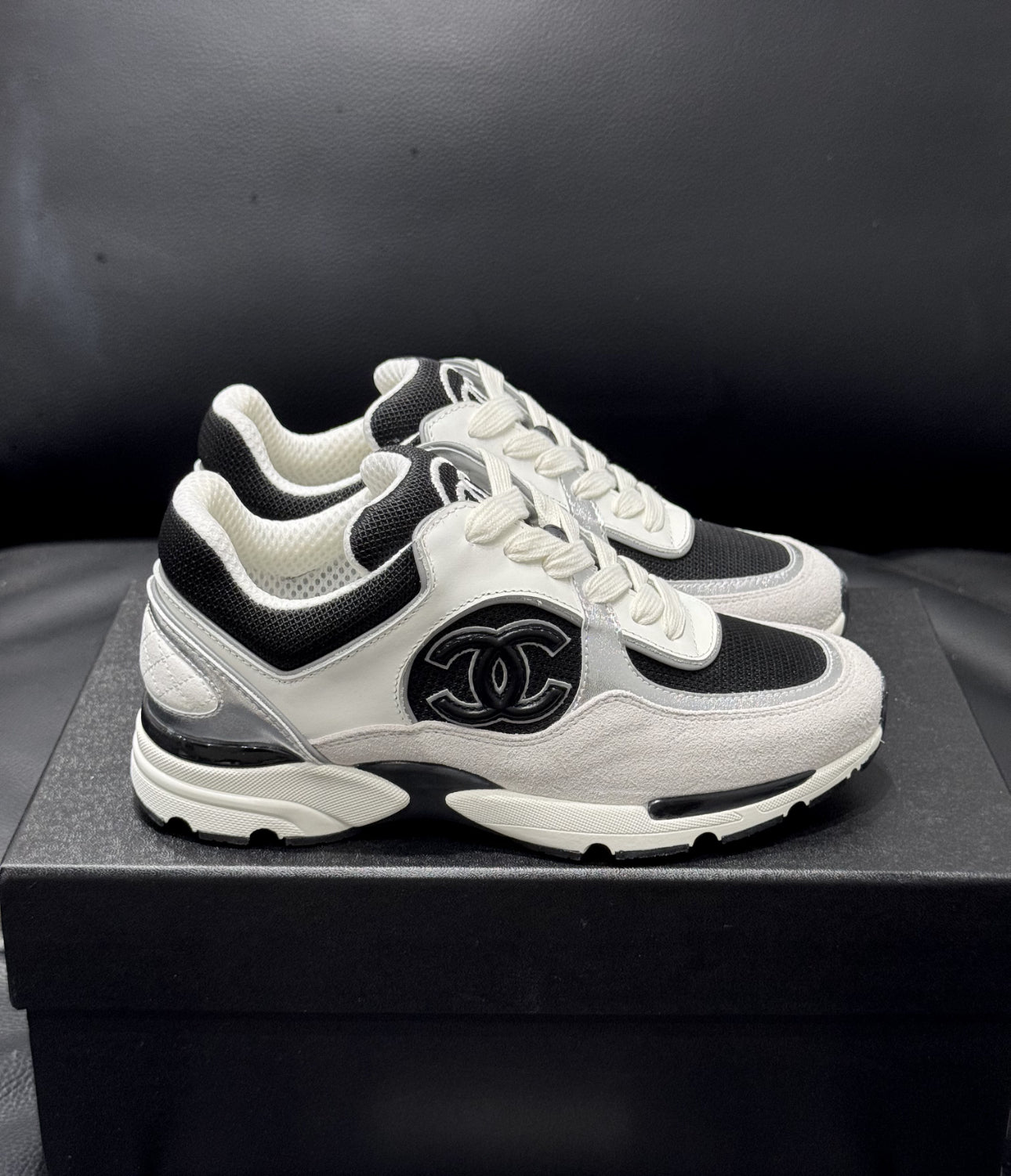 Sneakers Chanl ( EXCLU ) packaging complet facture 10/10 🚚📦⚡️