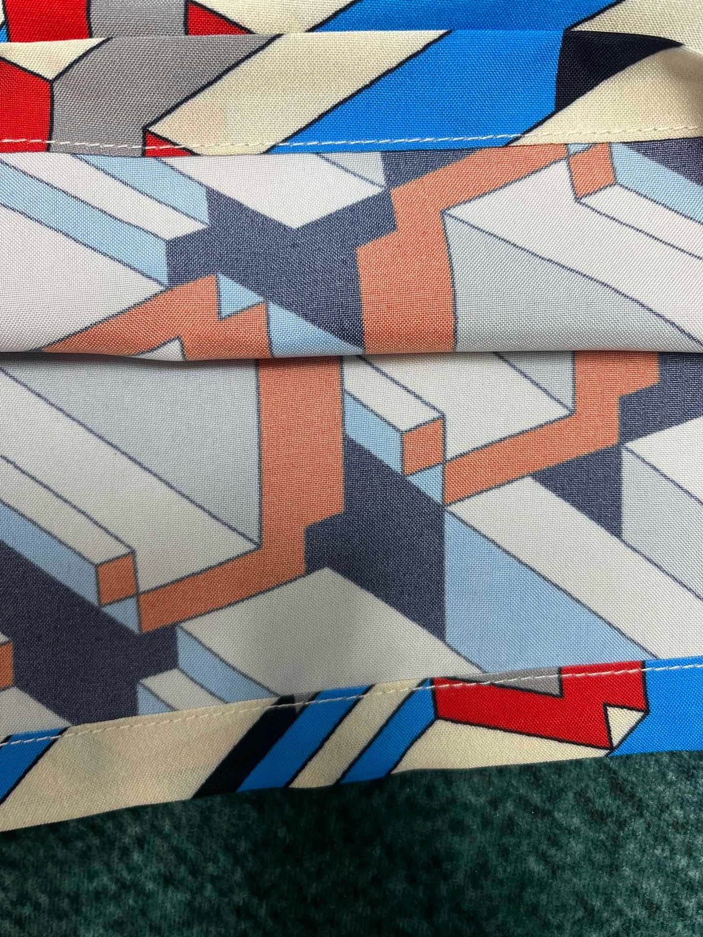 GG logo print shorts