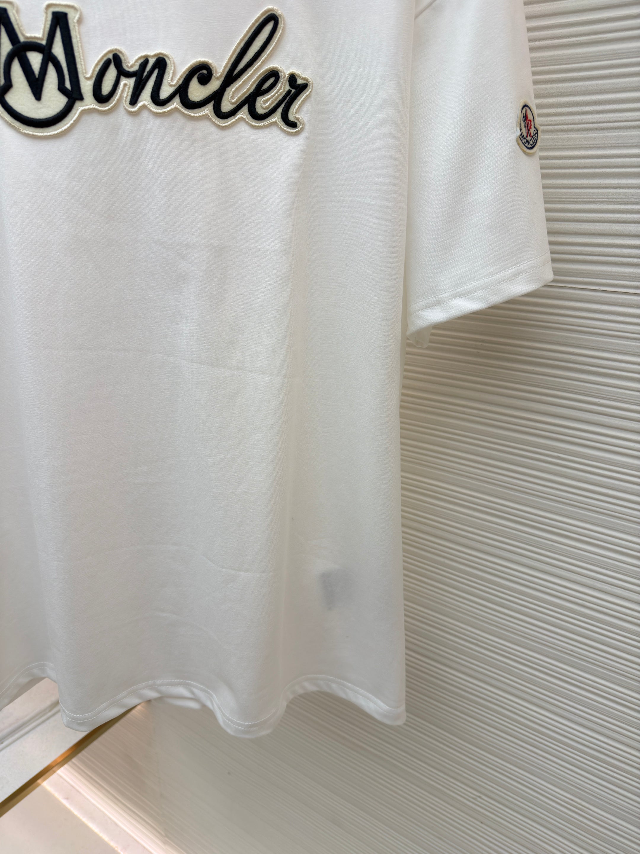 T Shirt Monclr logo brodé