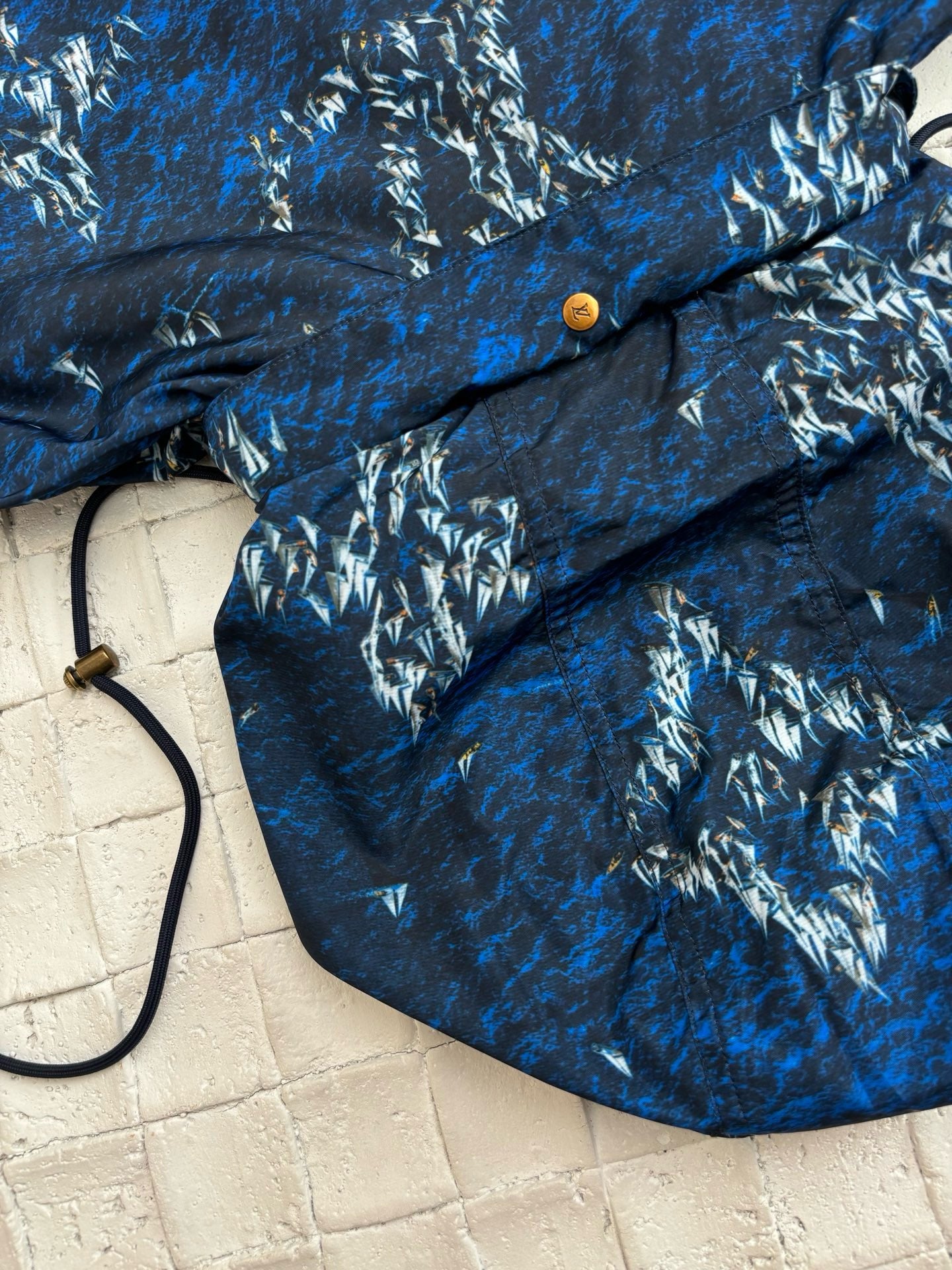 Coup vent a imprimé Monogram lv