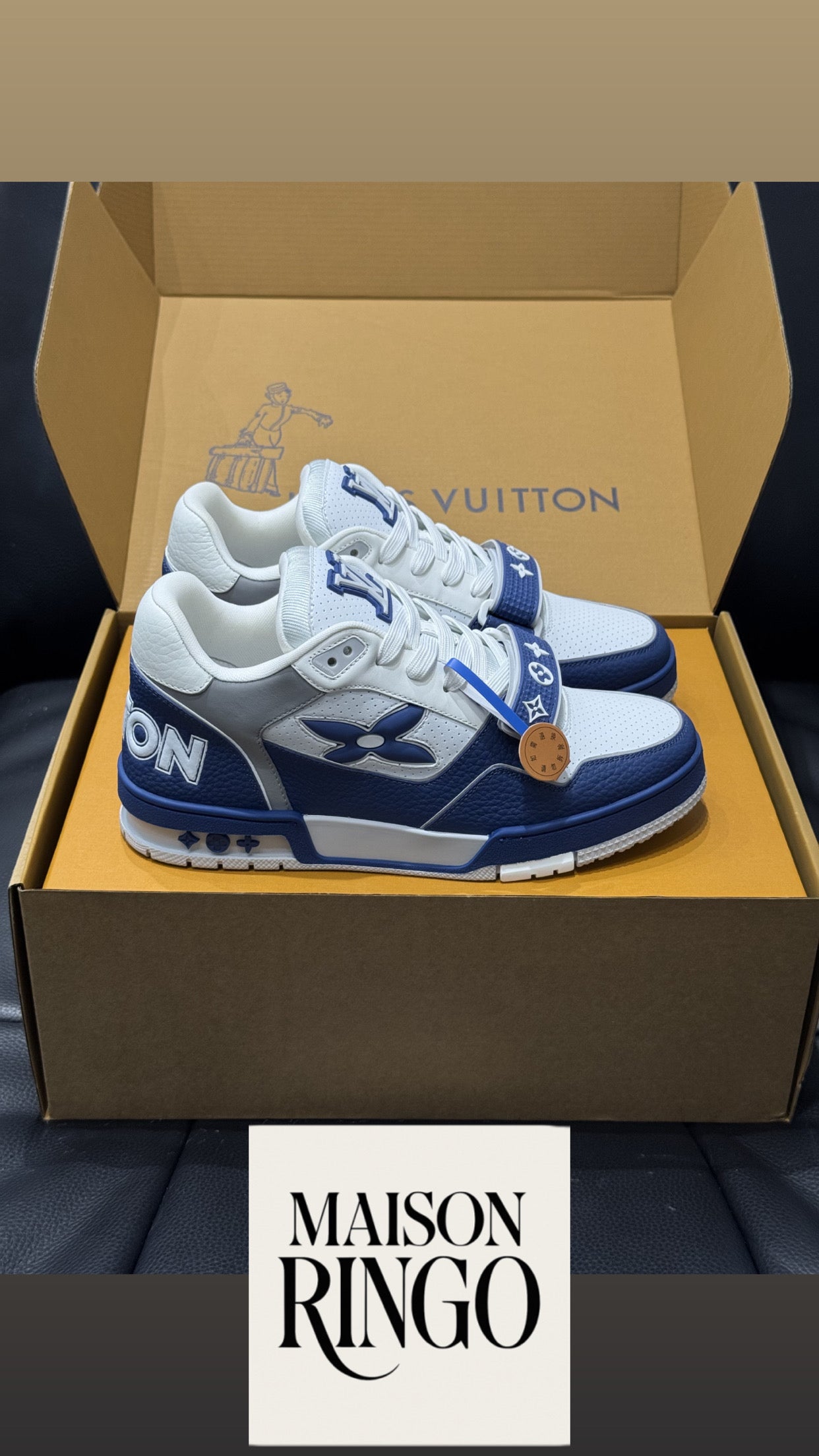 Lv trainers Velcro