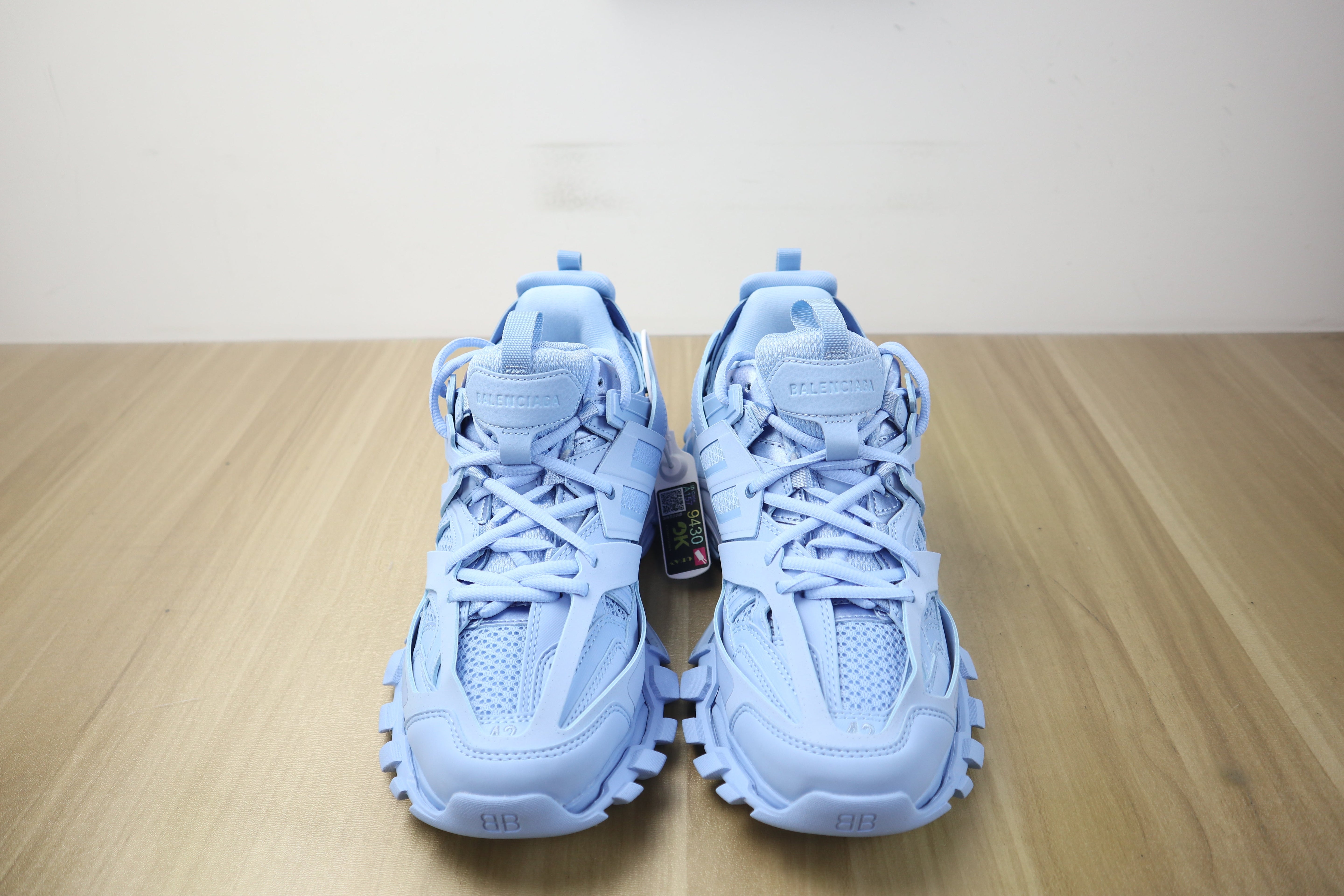 Blncg track blue sky invoice