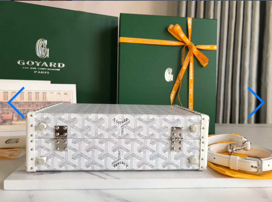 White invoice trunk bag