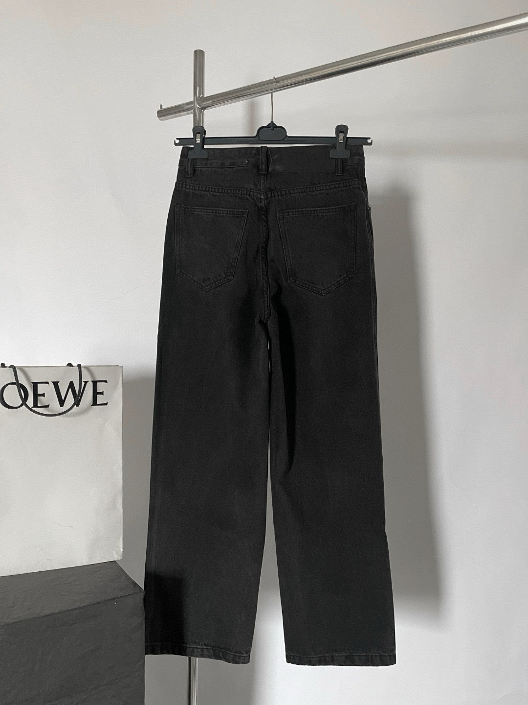 Jean Loewe Anagram 10/10