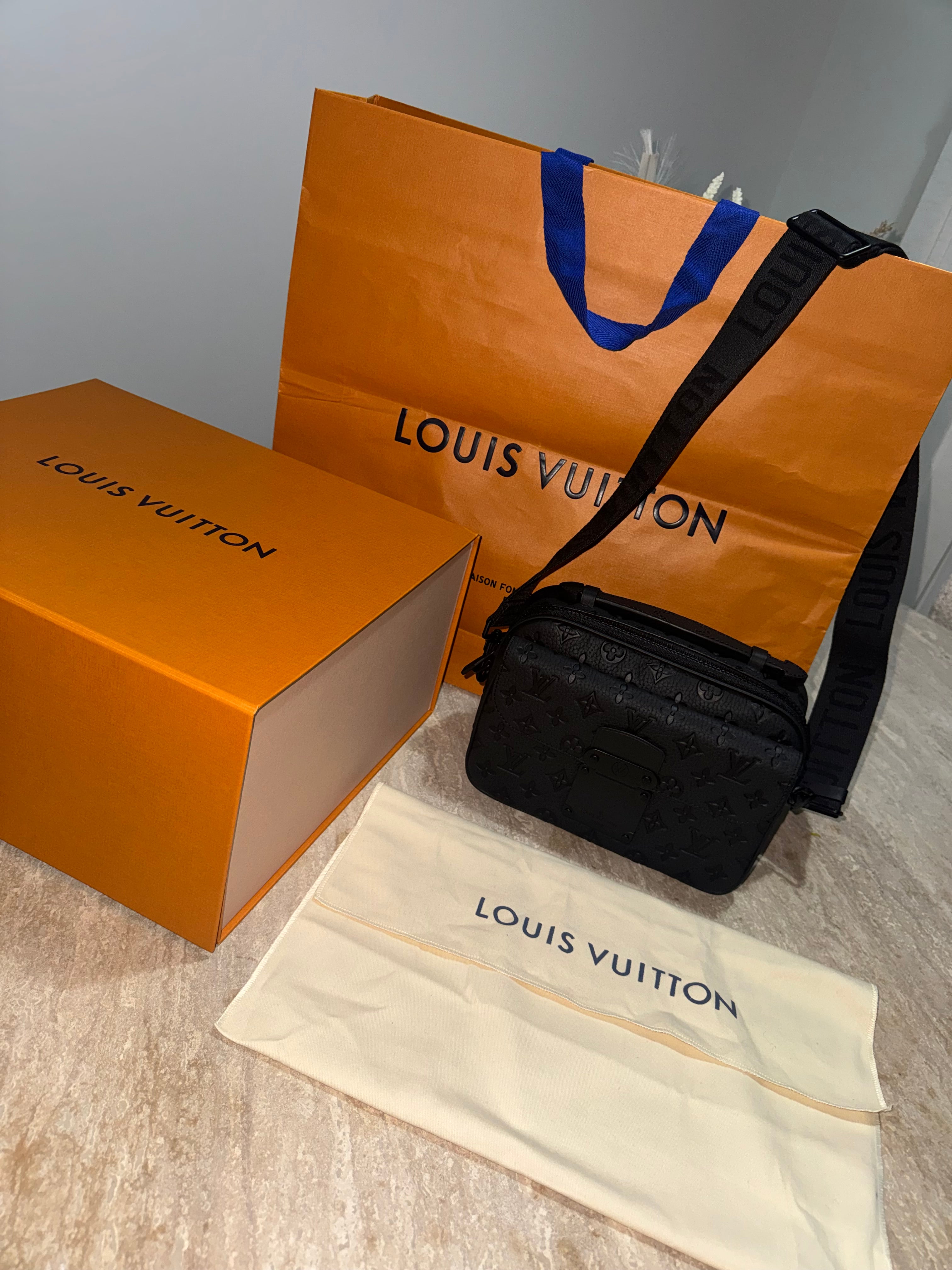 Sac messenger S lock facture 10/10 📦⚡️🚚