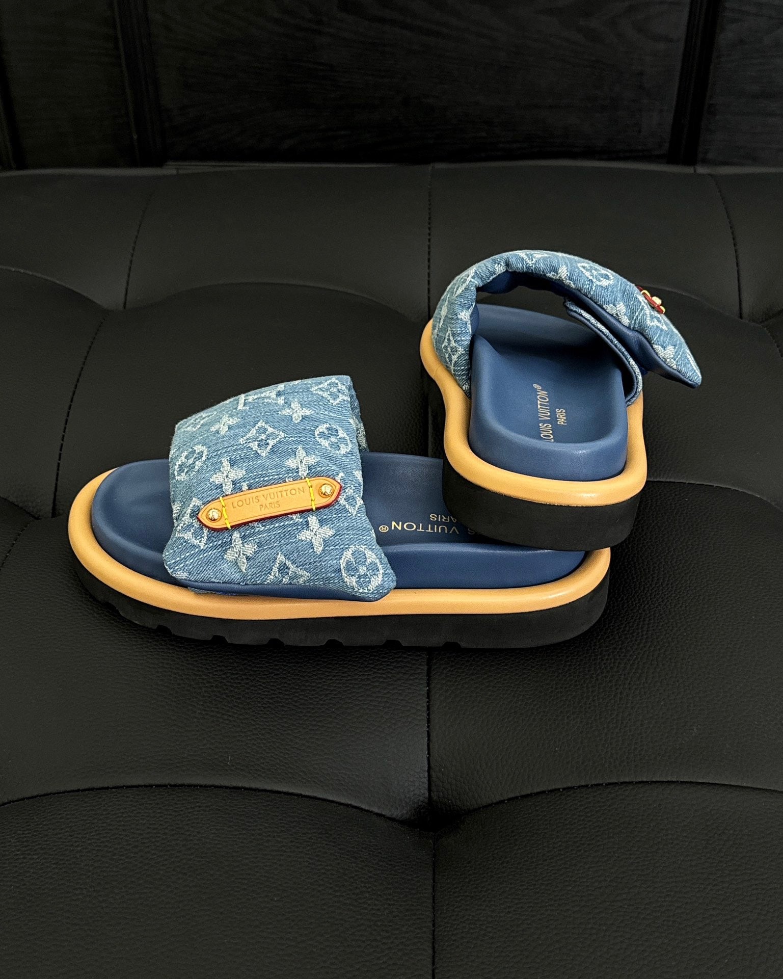 Flat mule conforming pillow blue jean