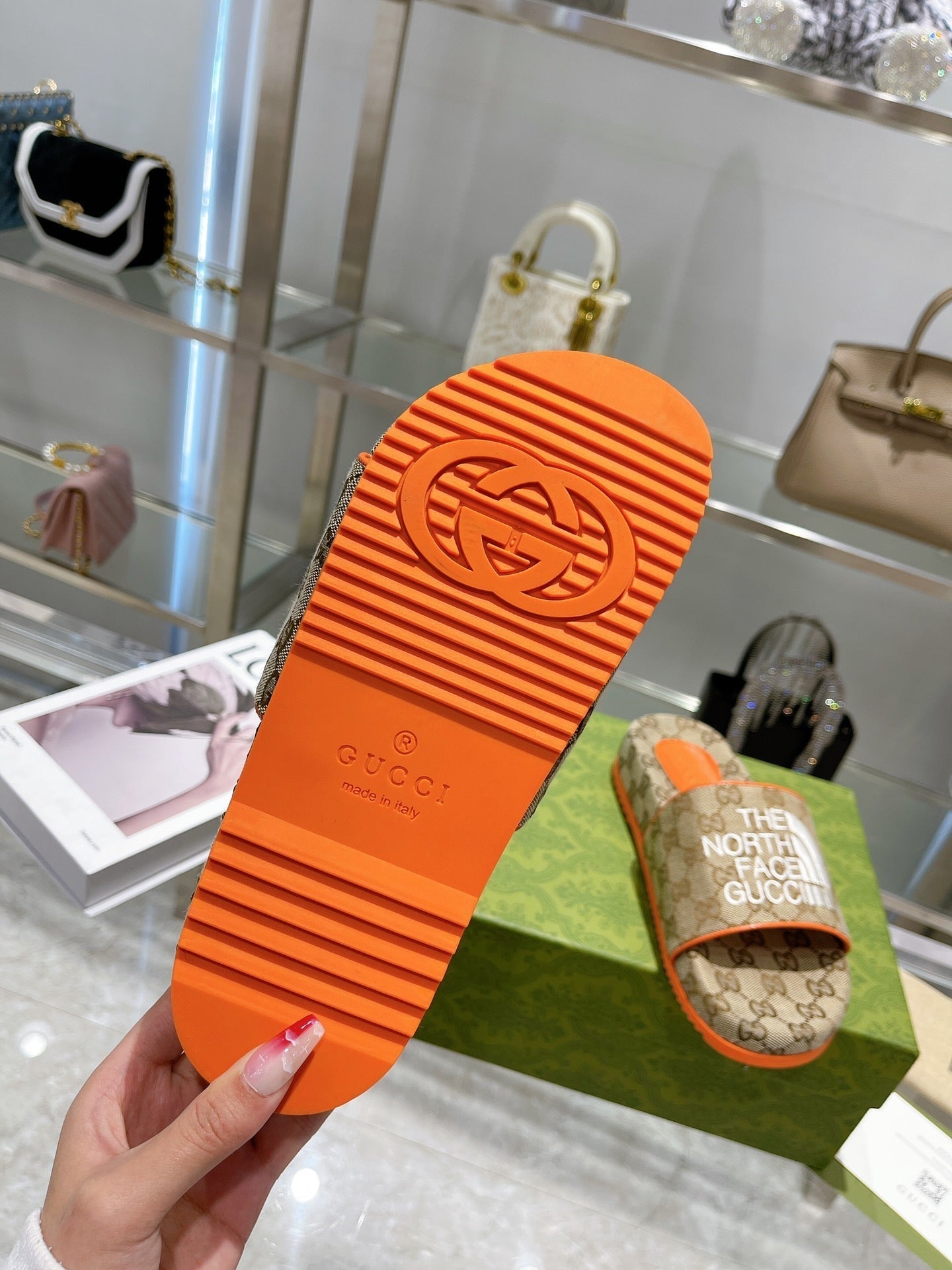 Gg x tnf classic flip-flops bill