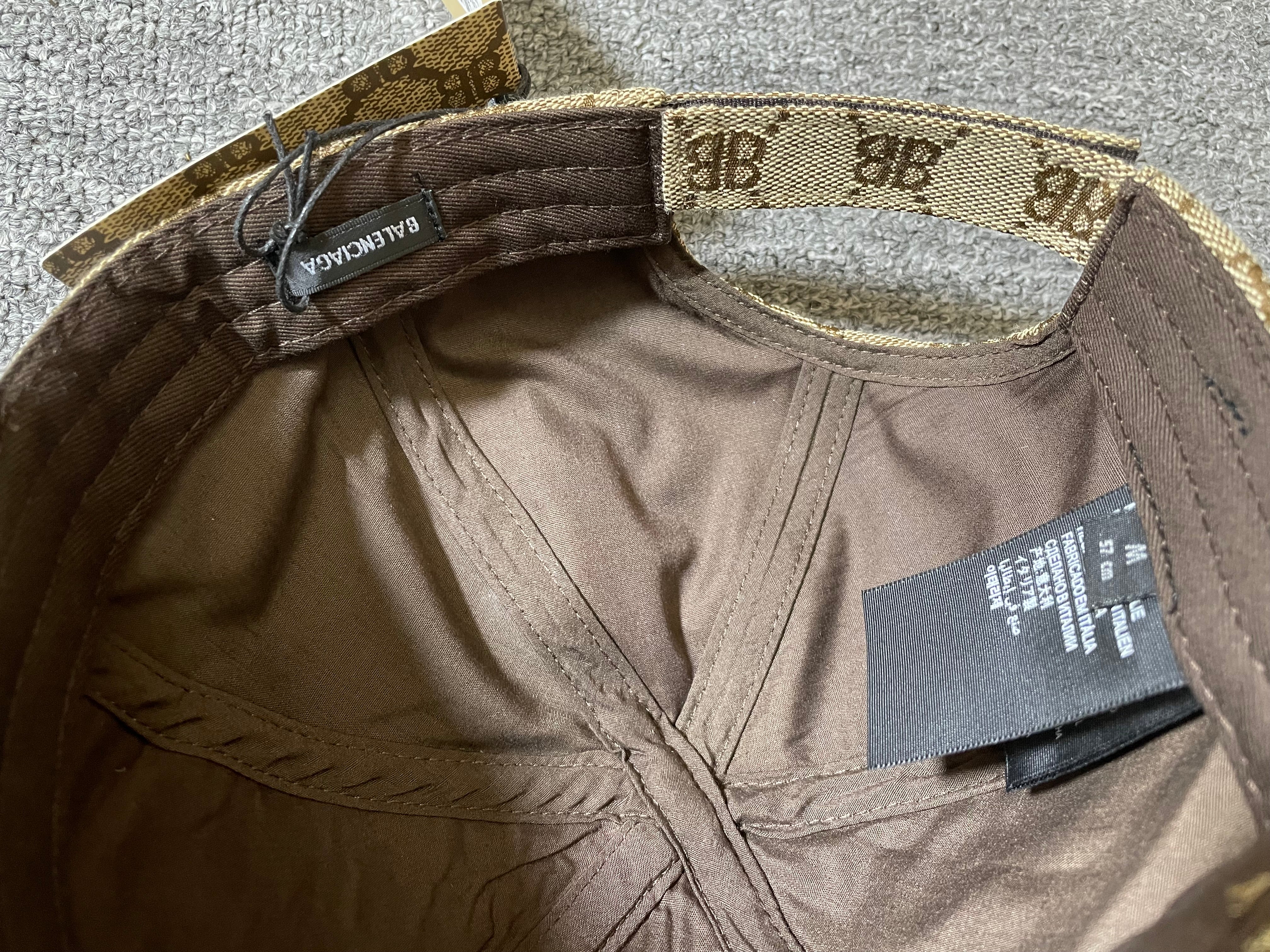 Blncg x Gg brown cap with ticket