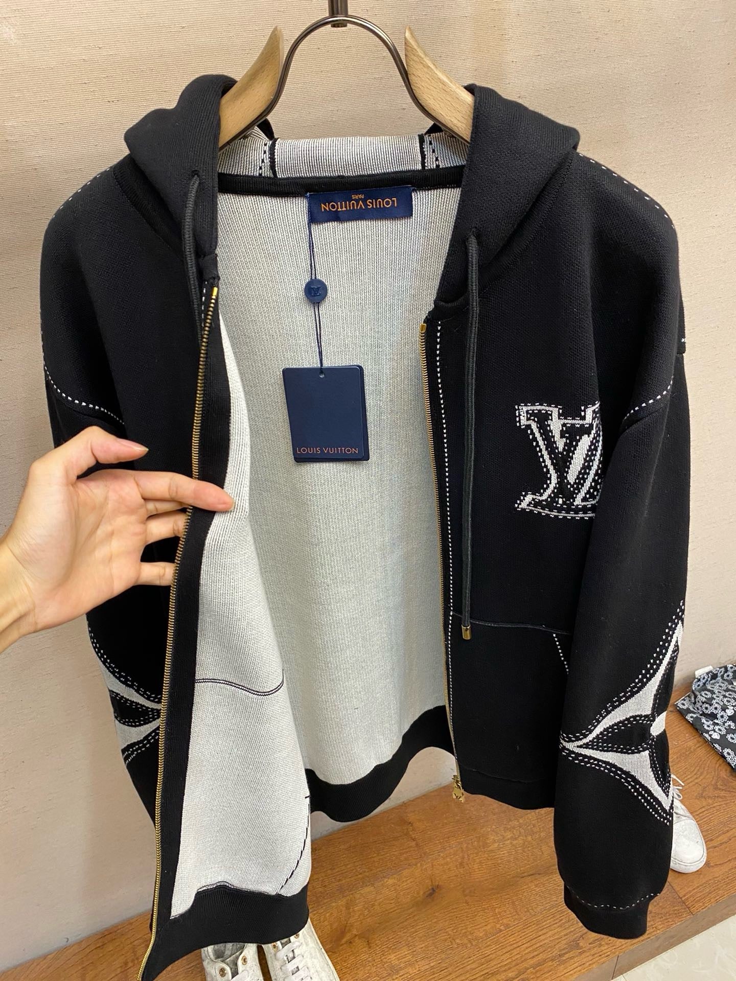 Sweat capuche motif Zippee Intarsia Lv 10/10 📦⚡️🚚