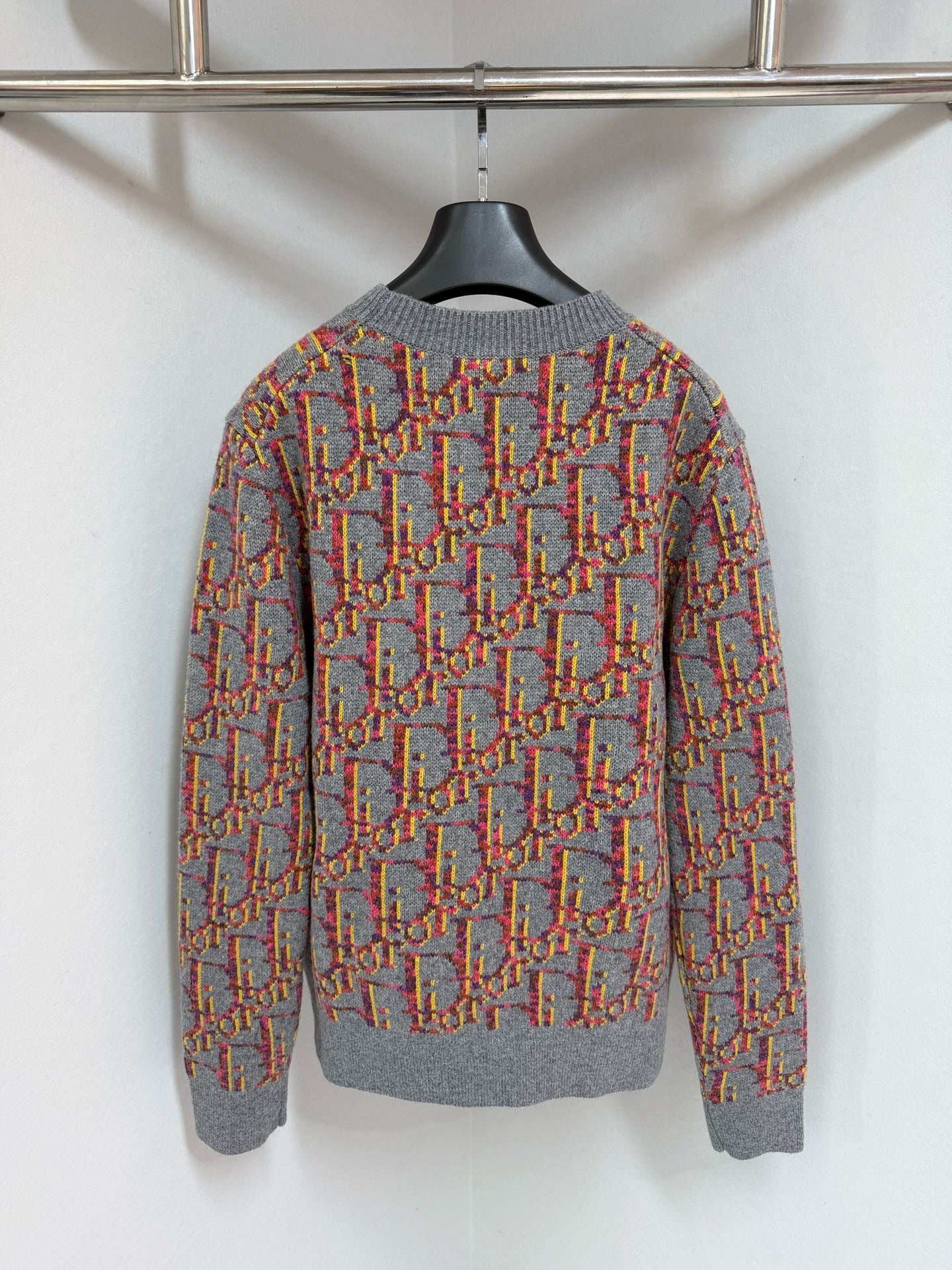 Pull CD Oblique Jacquard de laine vierge grise et rose