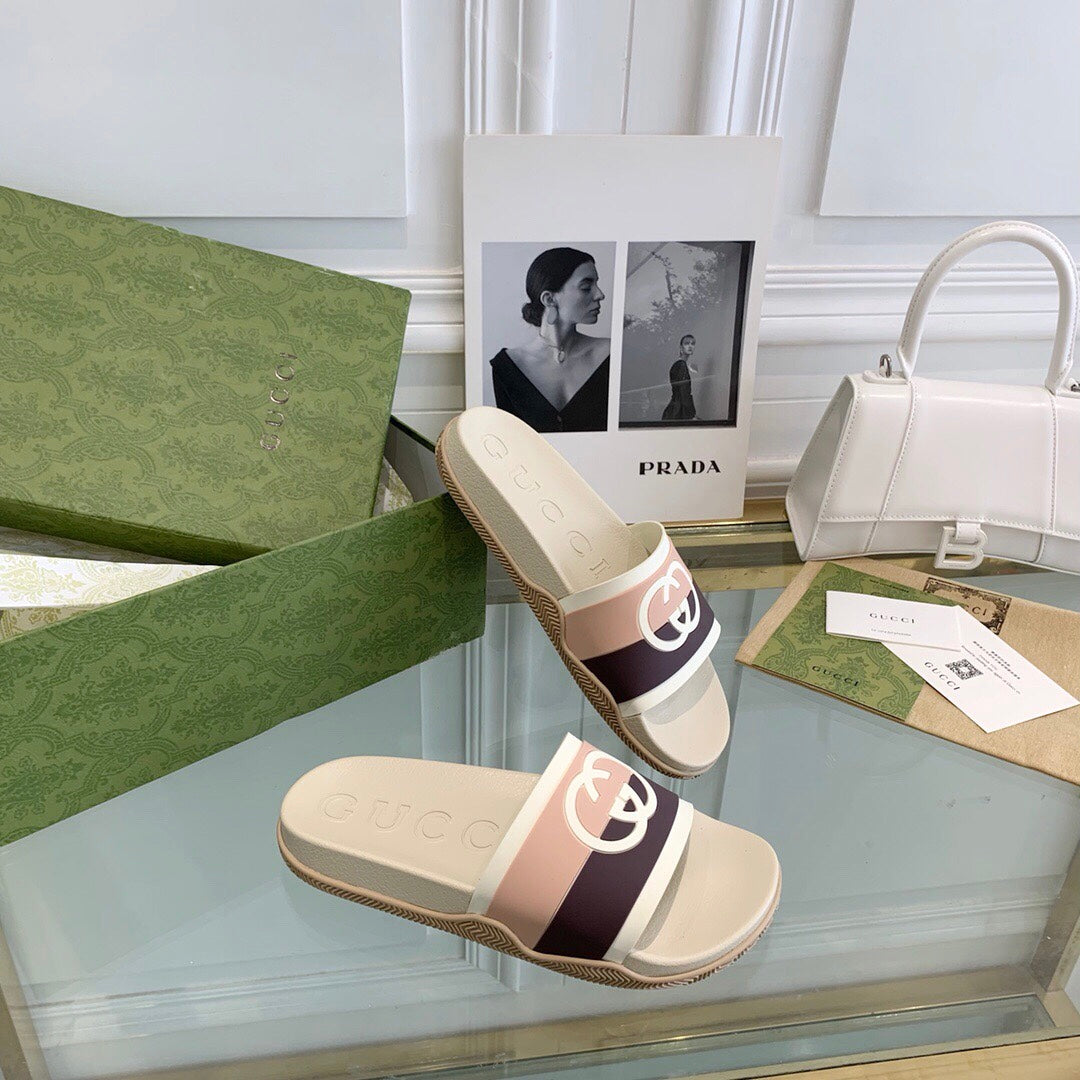 Classic camel gg flip-flops