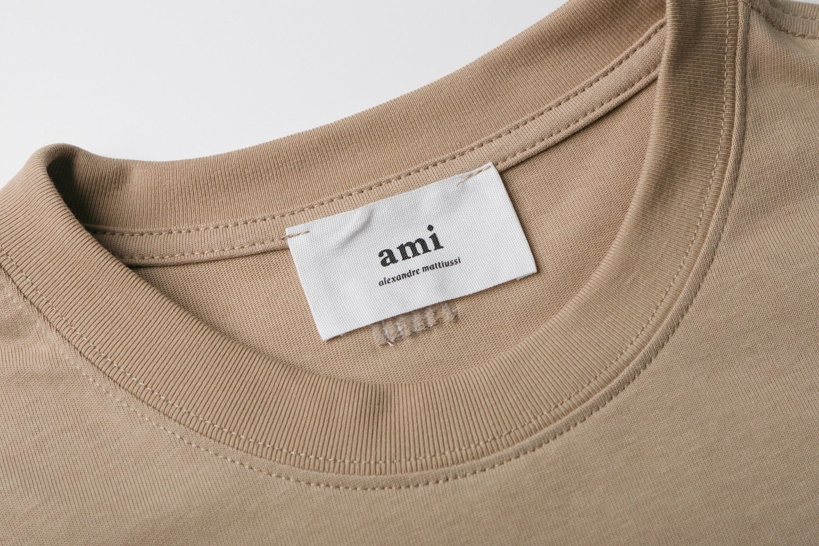 T-shirt marron à logo ami de cœur marron