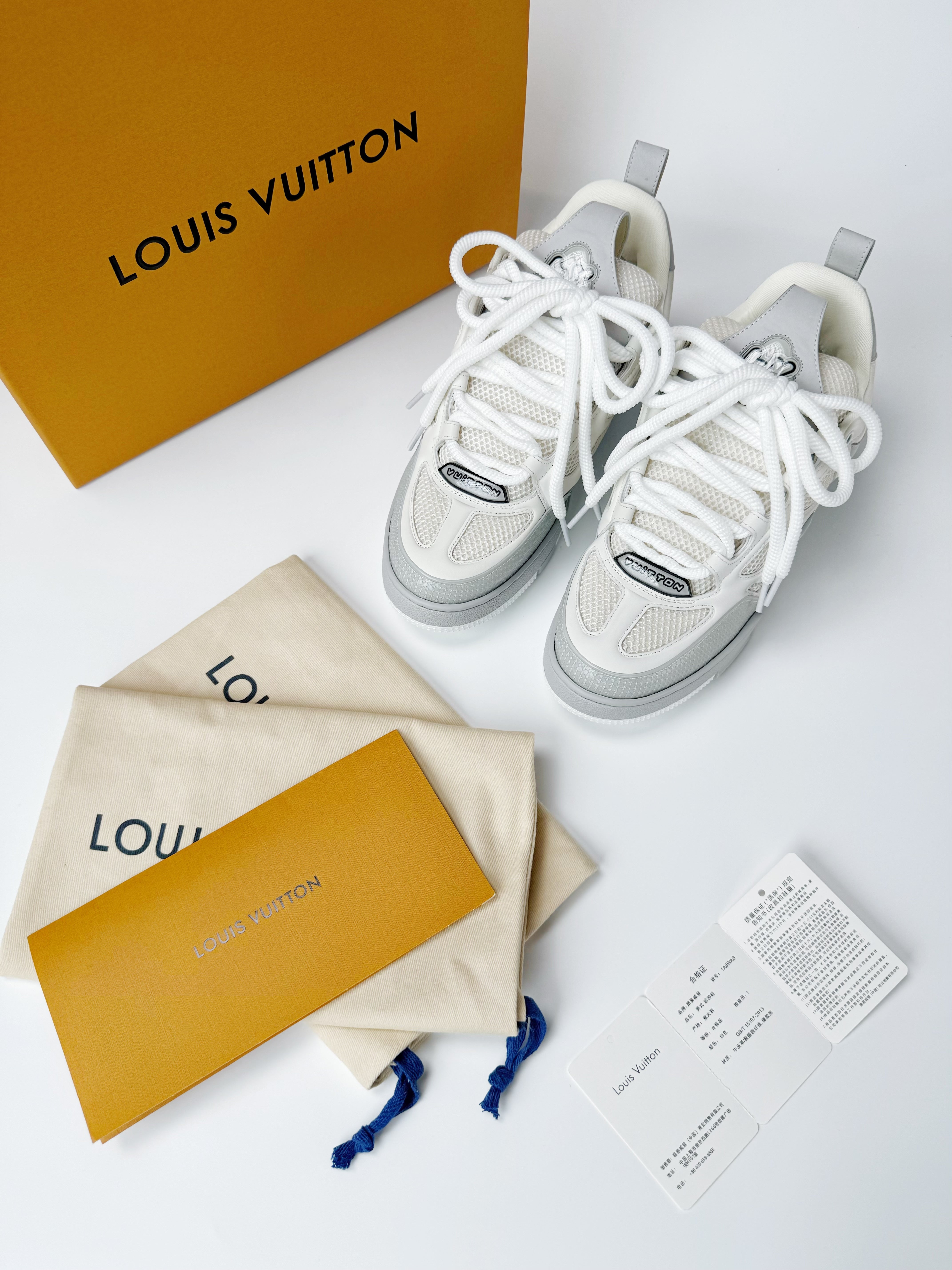 Sneakers Lv Skate Grey V3S 10/10 facture