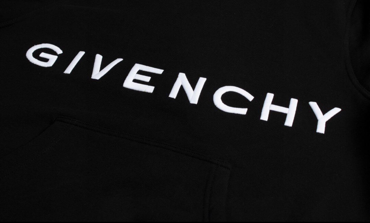 Givenchy-Sweatshirt