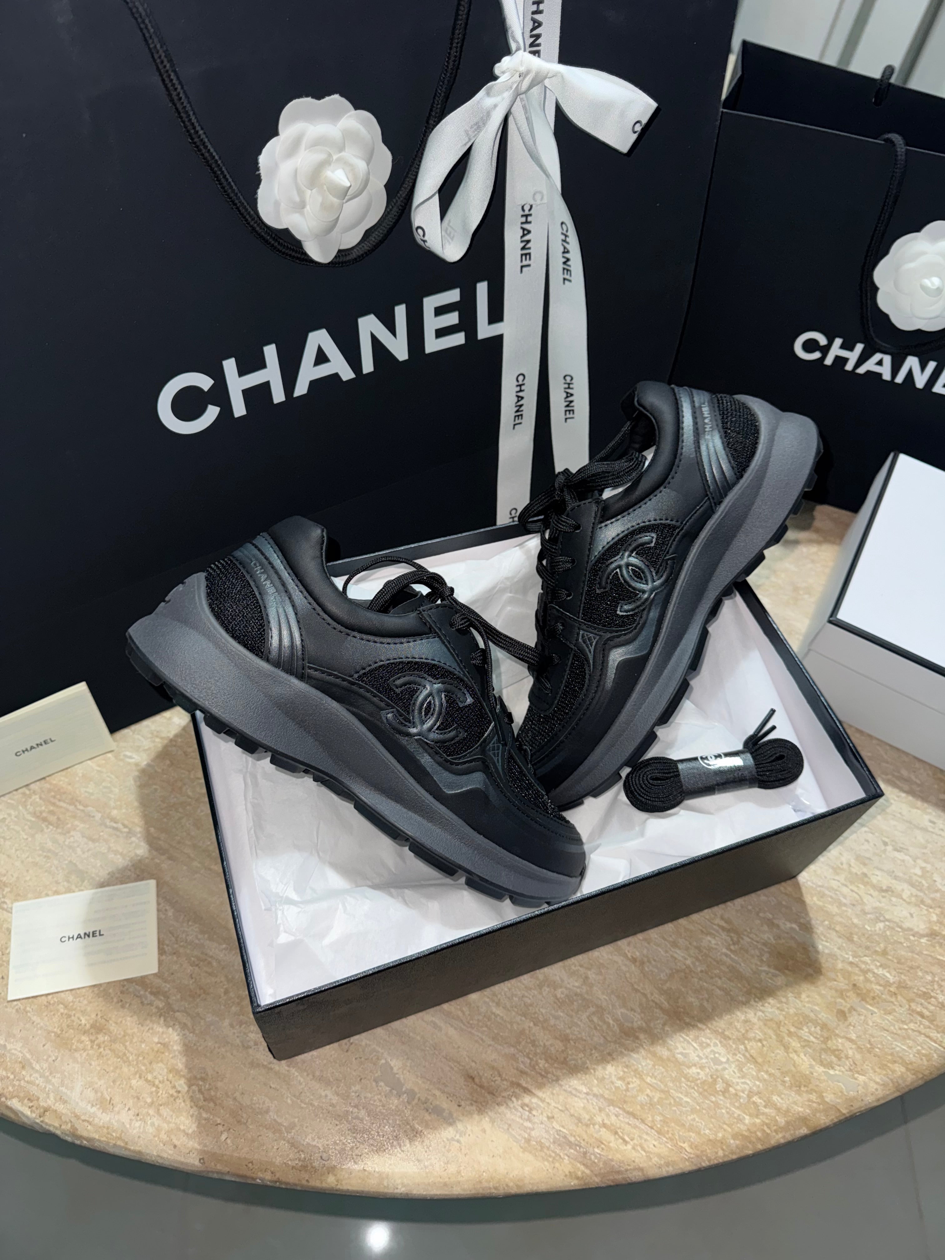 Sneakers chan 9/10 full black 2026