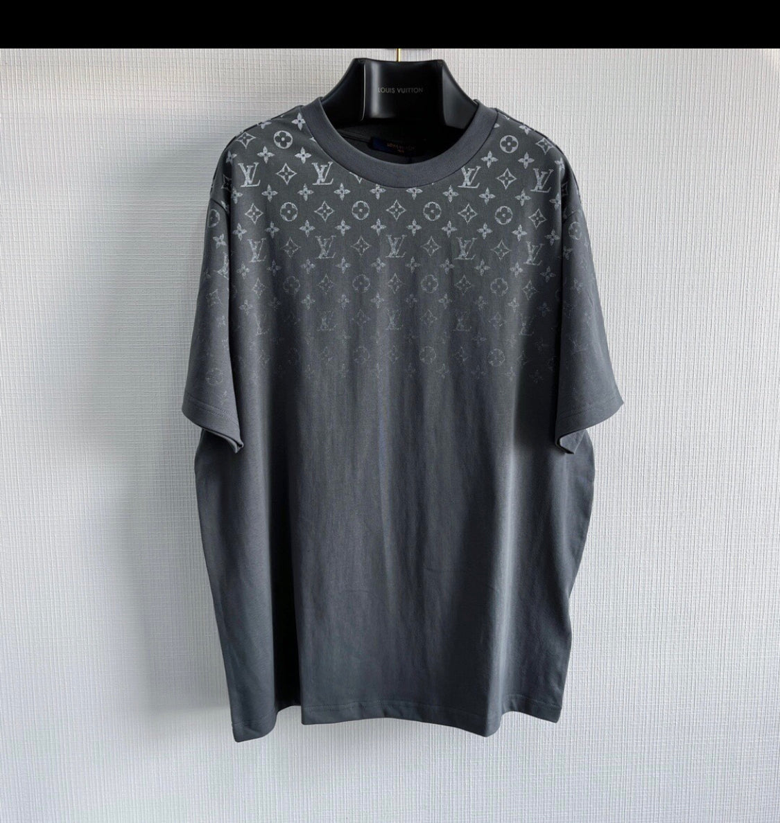 Lv t shirt