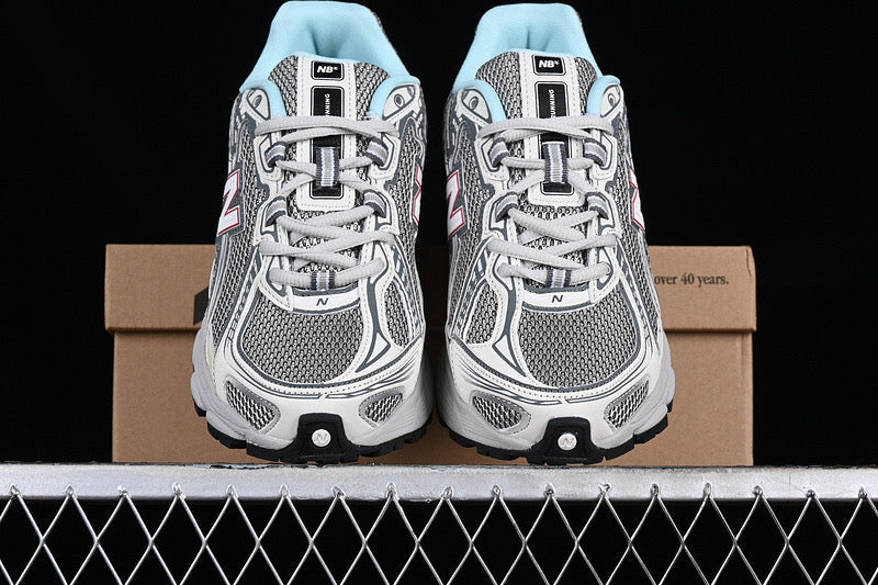 Neue B-Sneaker 740