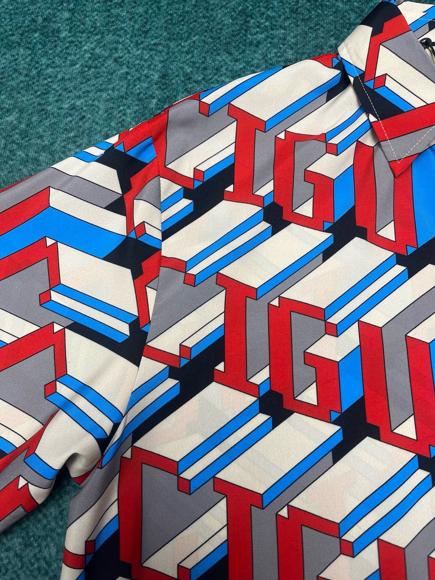 GG printed logo shirt