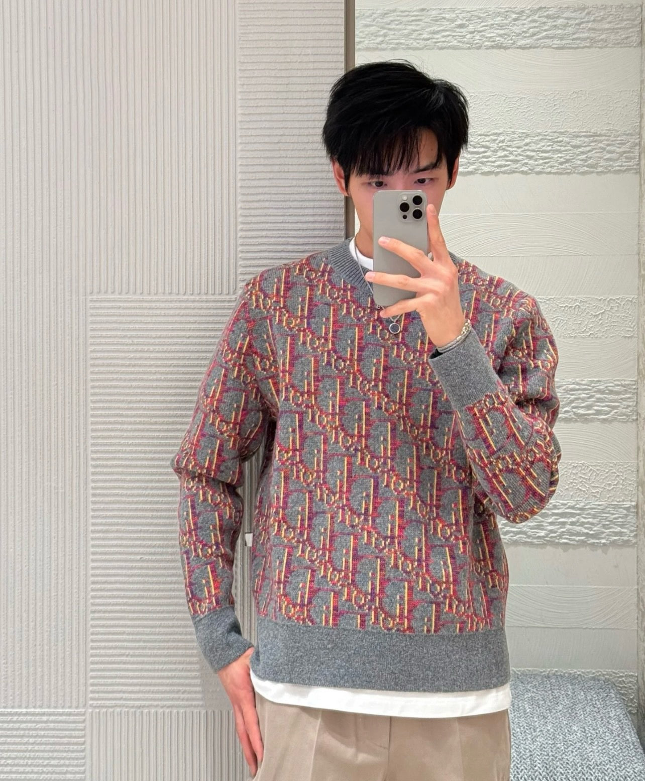 Pull CD Oblique Jacquard de laine vierge grise et rose