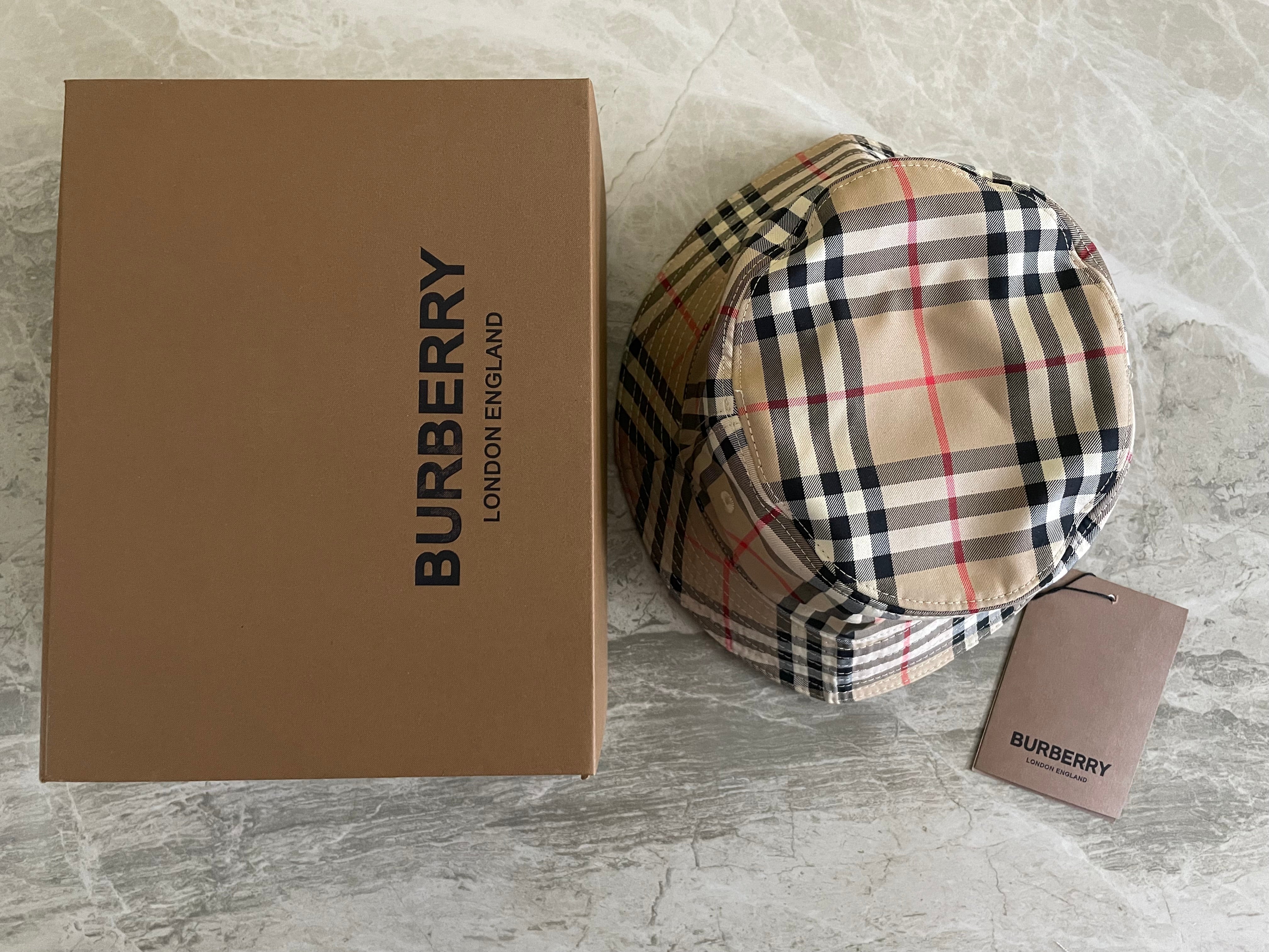 Bob Bbr Brown with receipt