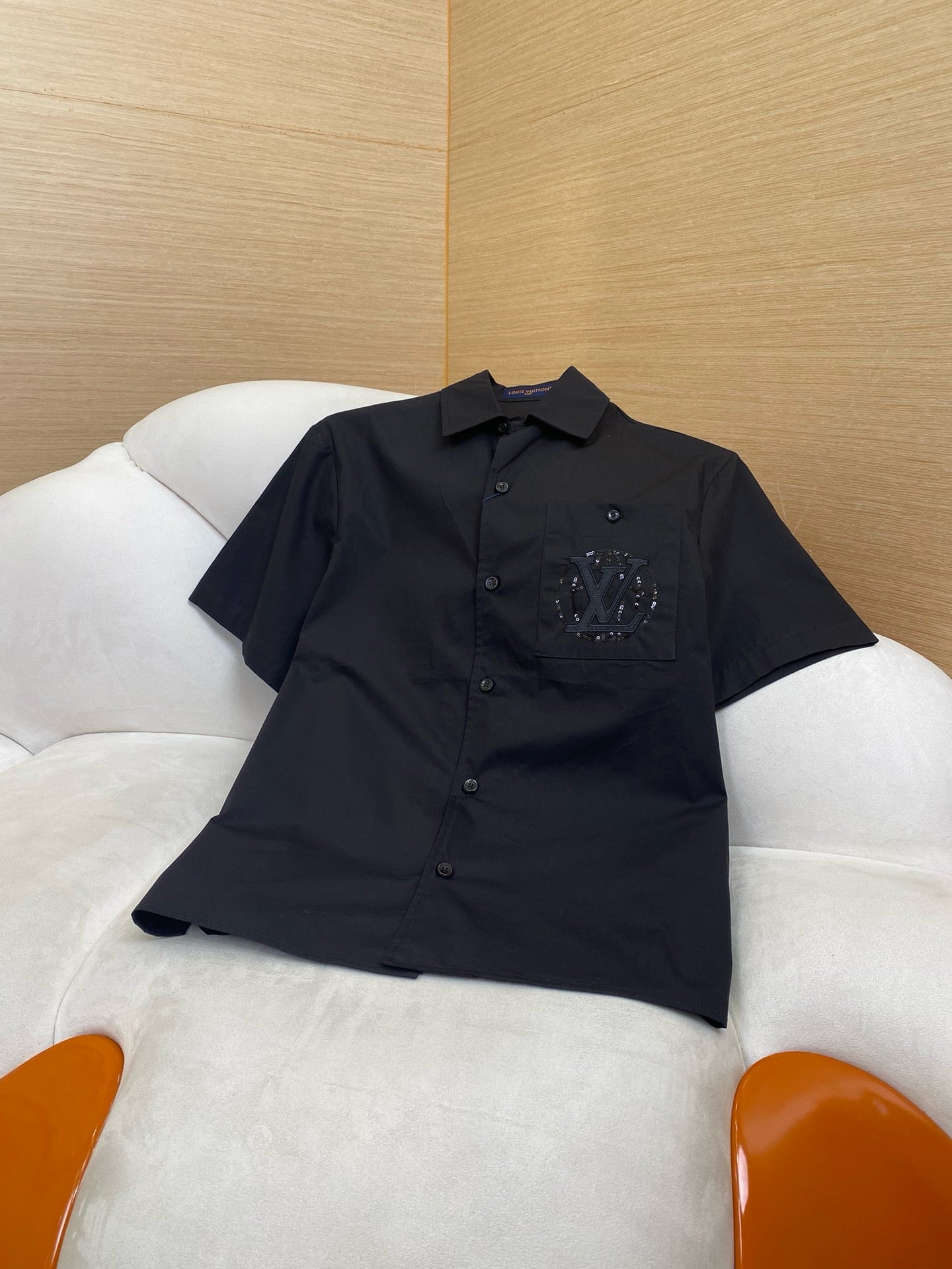 Chemise manches courtes brodée en coton lv