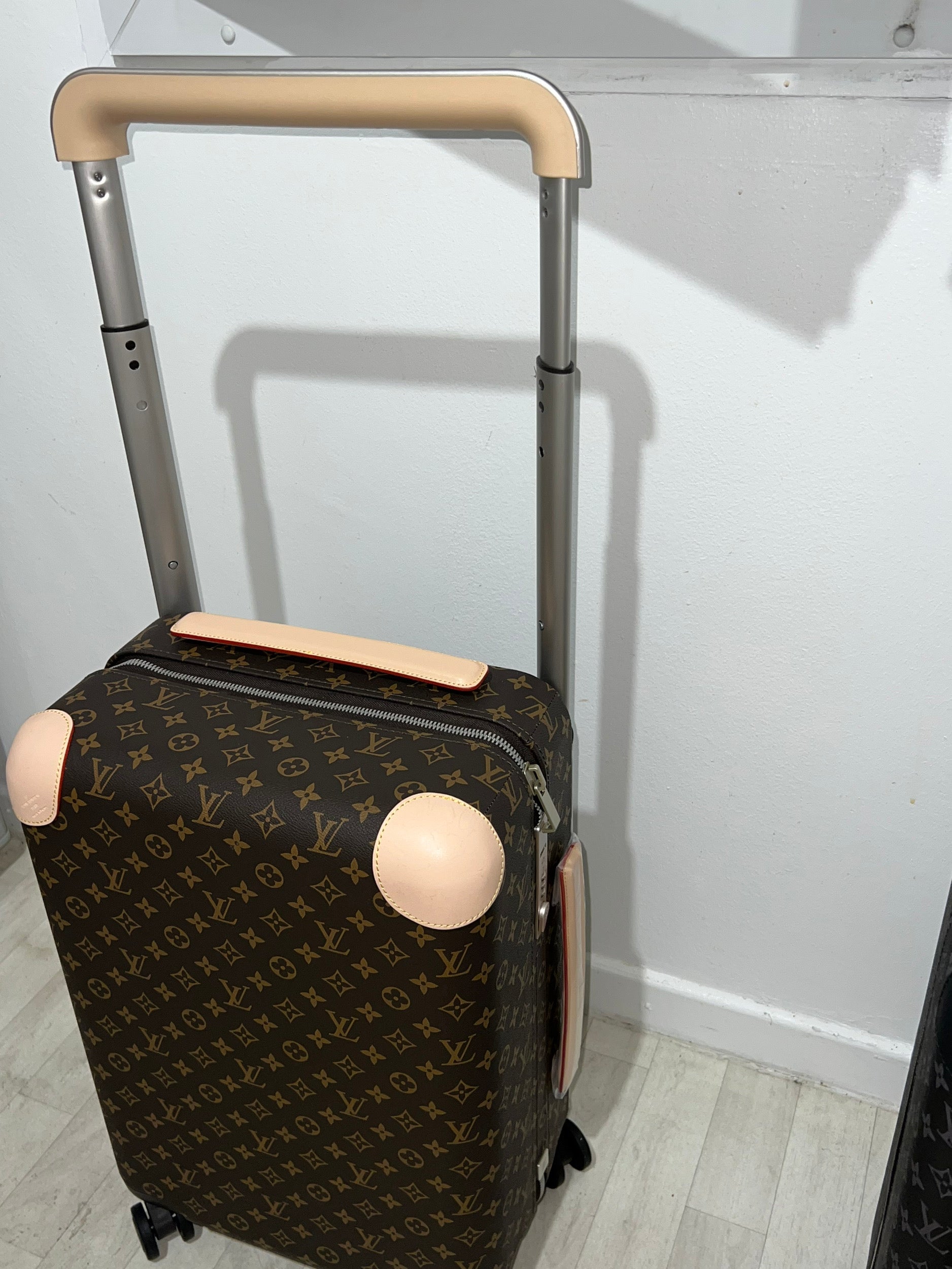 Cabin suitcase 55 invoice