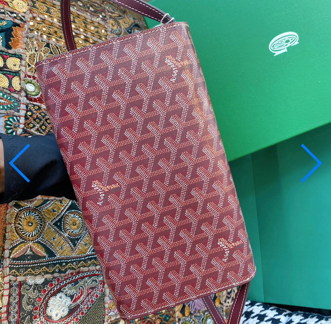 Monte Carlo mini burgundy invoice case