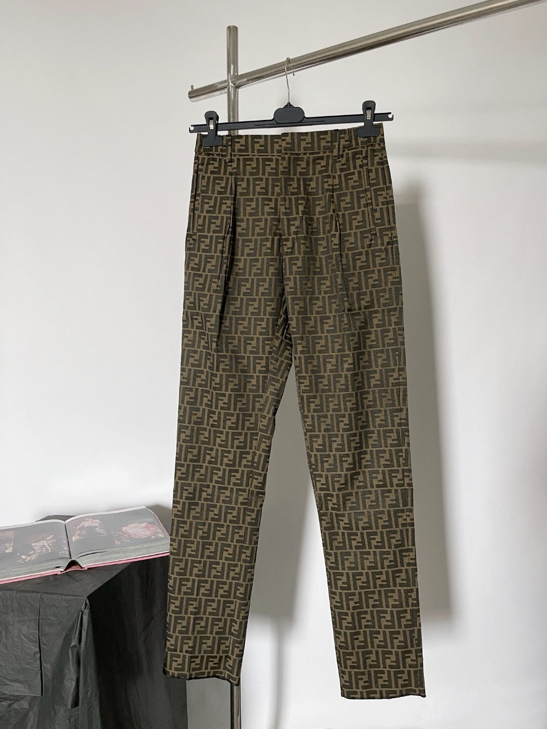 Pantalon Ff marron tissu