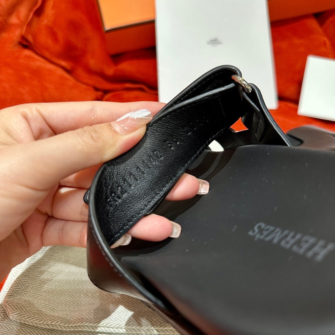 Claquette Hrms Chypre