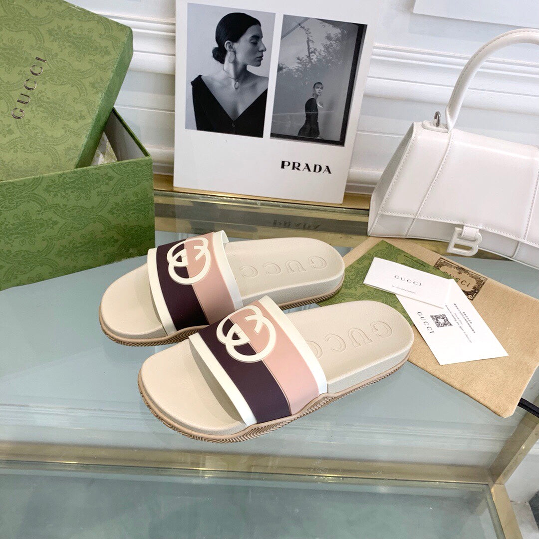 Classic camel gg flip-flops