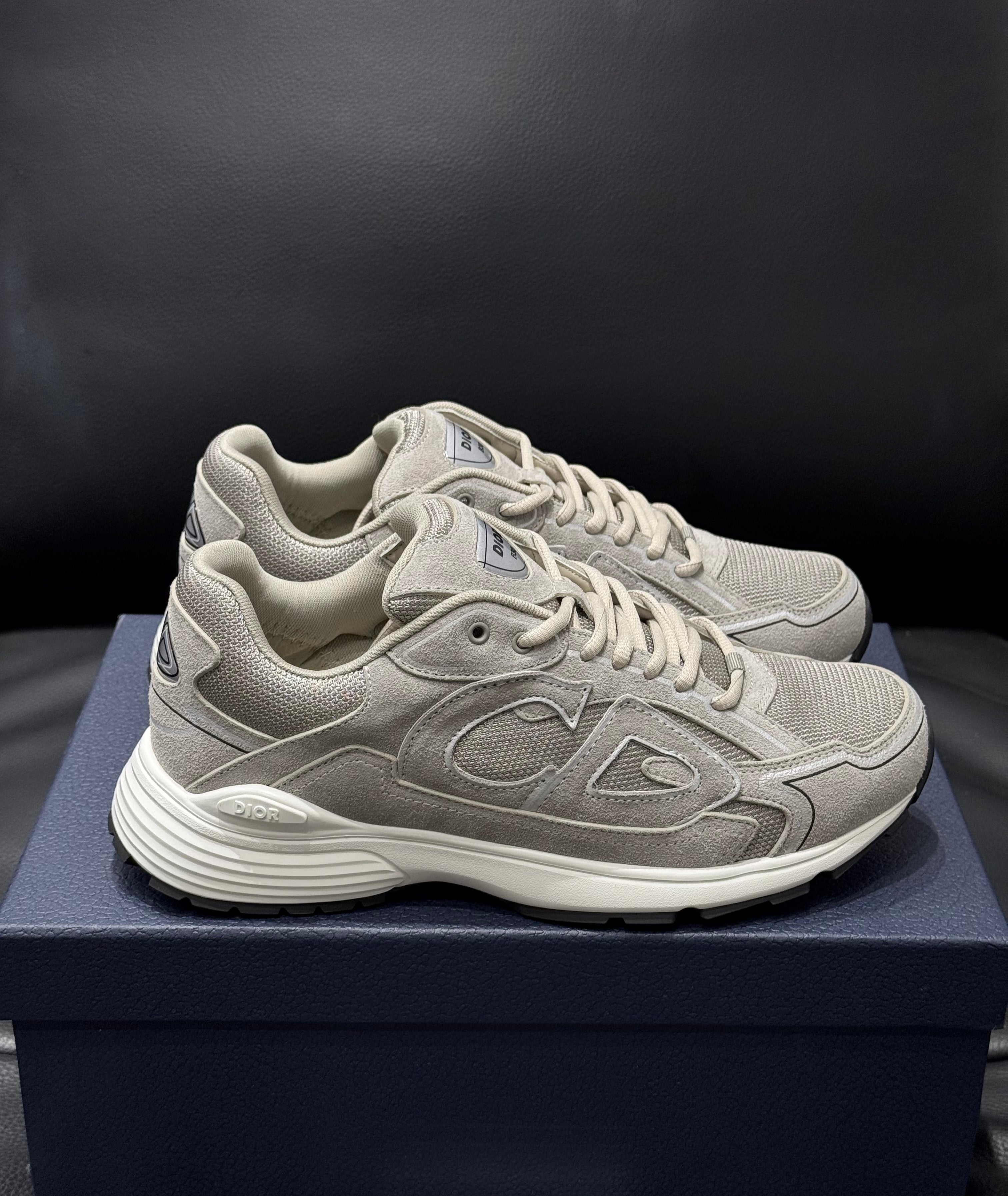 SNEAKERS B30 V3S 2025 💡 VERSION BIEN LISSE SUEDE GRIS RÉFLECTIVE RÉACTION CORRECTES FACTURE PACKAGING COMPLET MODÈLE POUSSÉ