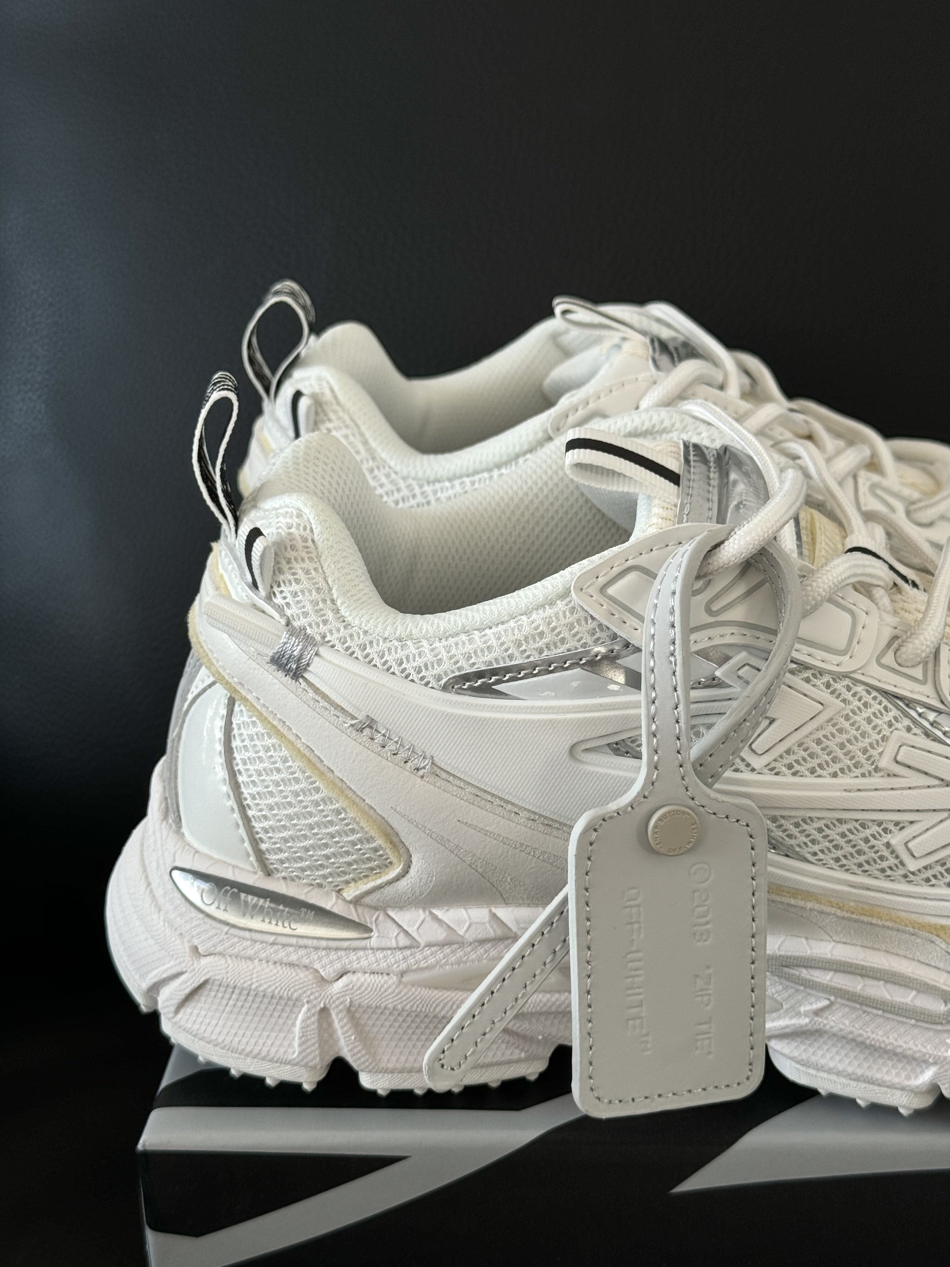 Off Wht Be Right back White