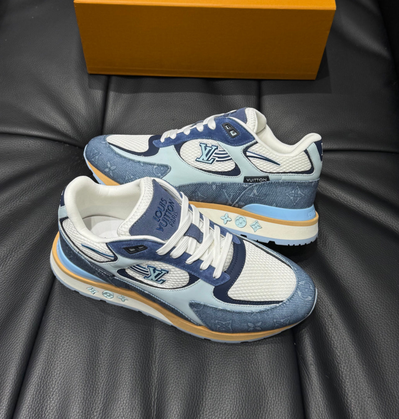 Sneakers Lv Run Away