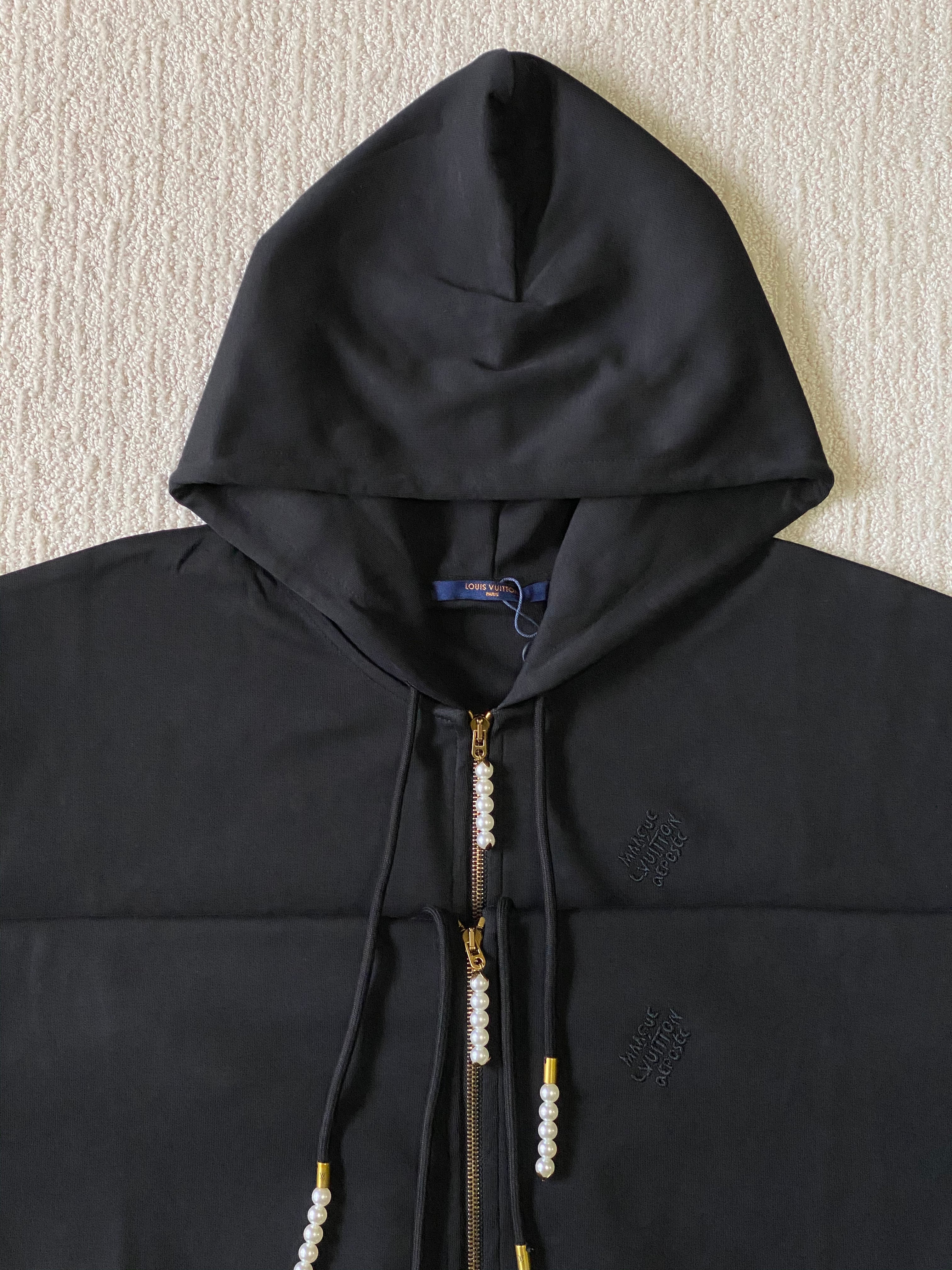 Kapuzensweatshirt mit Reißverschluss aus besticktem Jersey