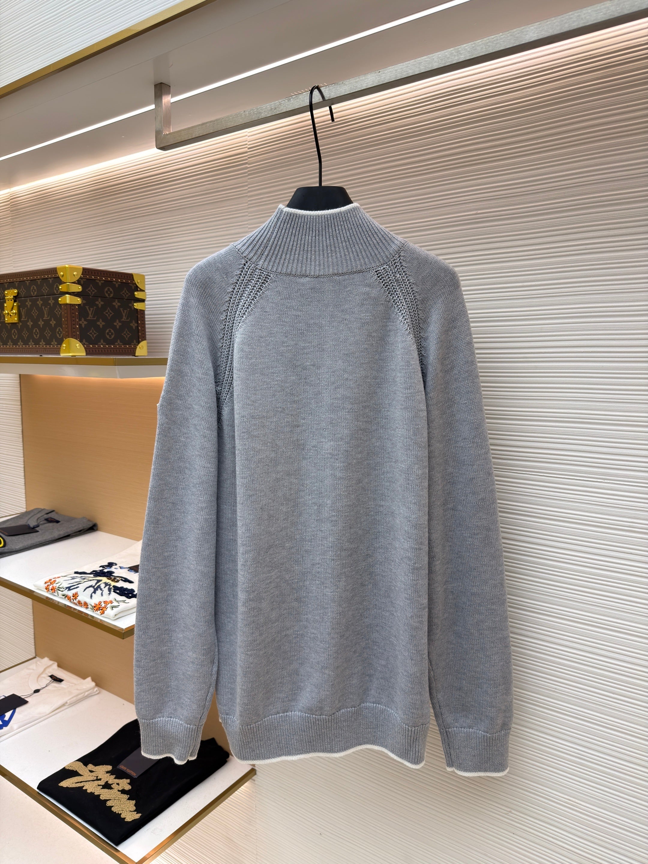 PULL MONCLR GRIS HOMME 10/10